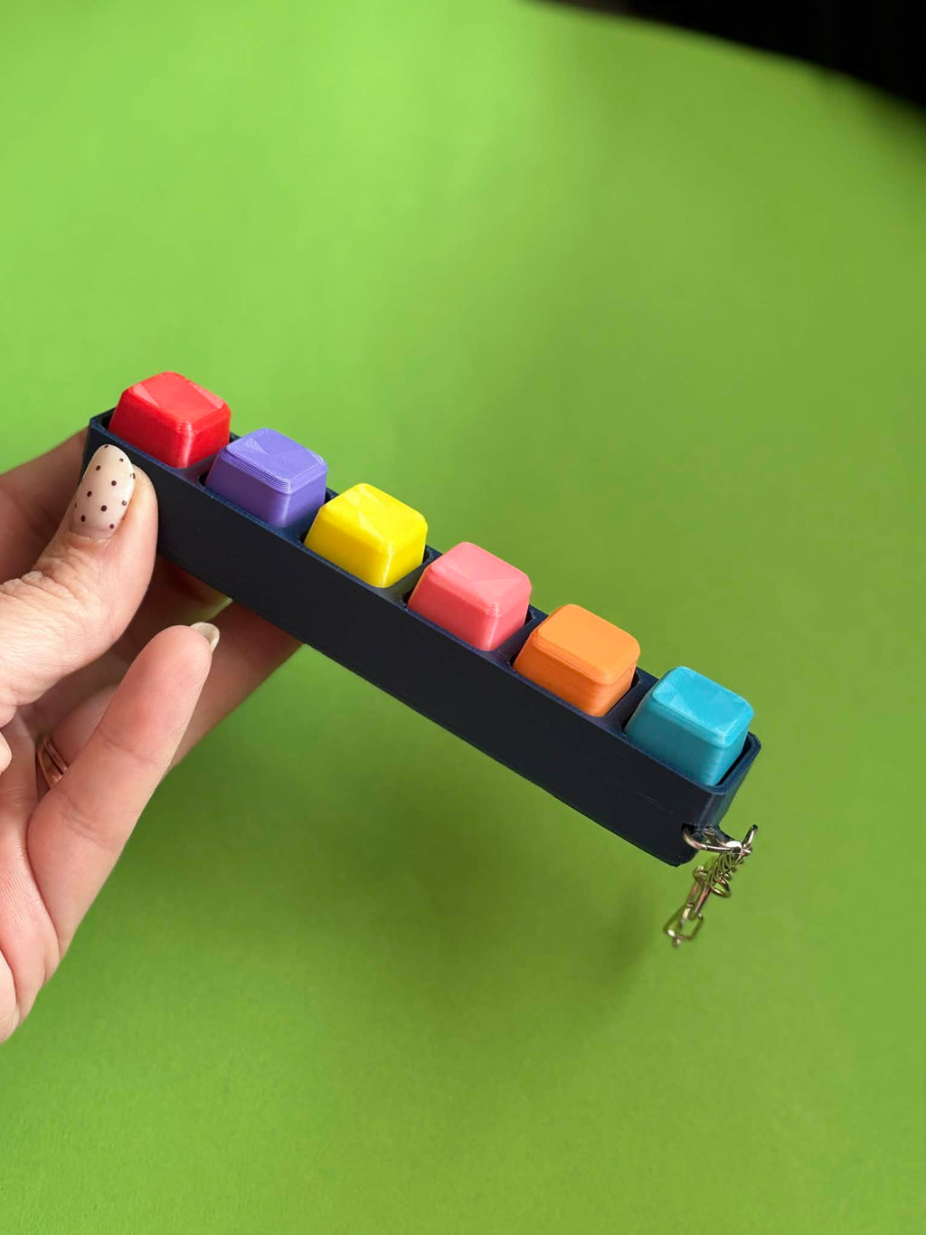 Slim Keychain Fidget Clicker – (Free Commercial)