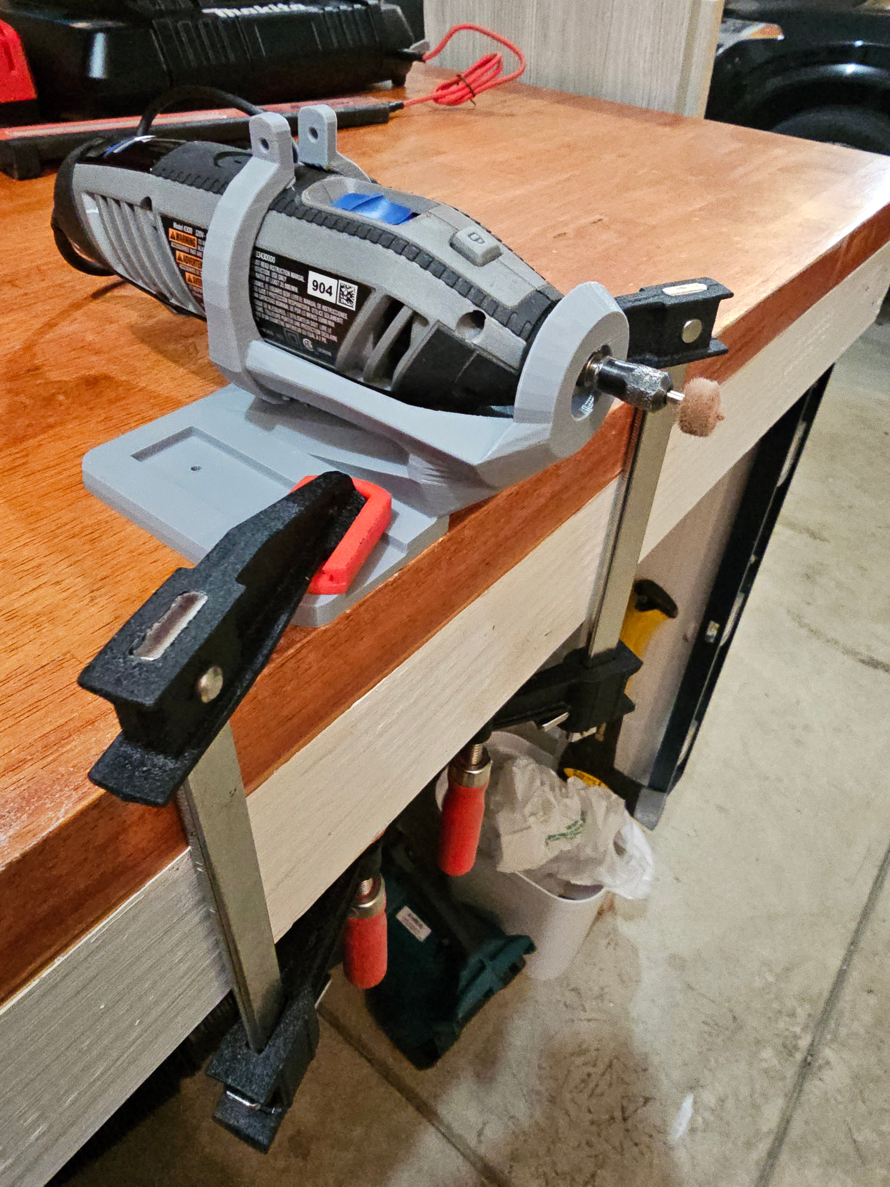 Dremel 4000 mount