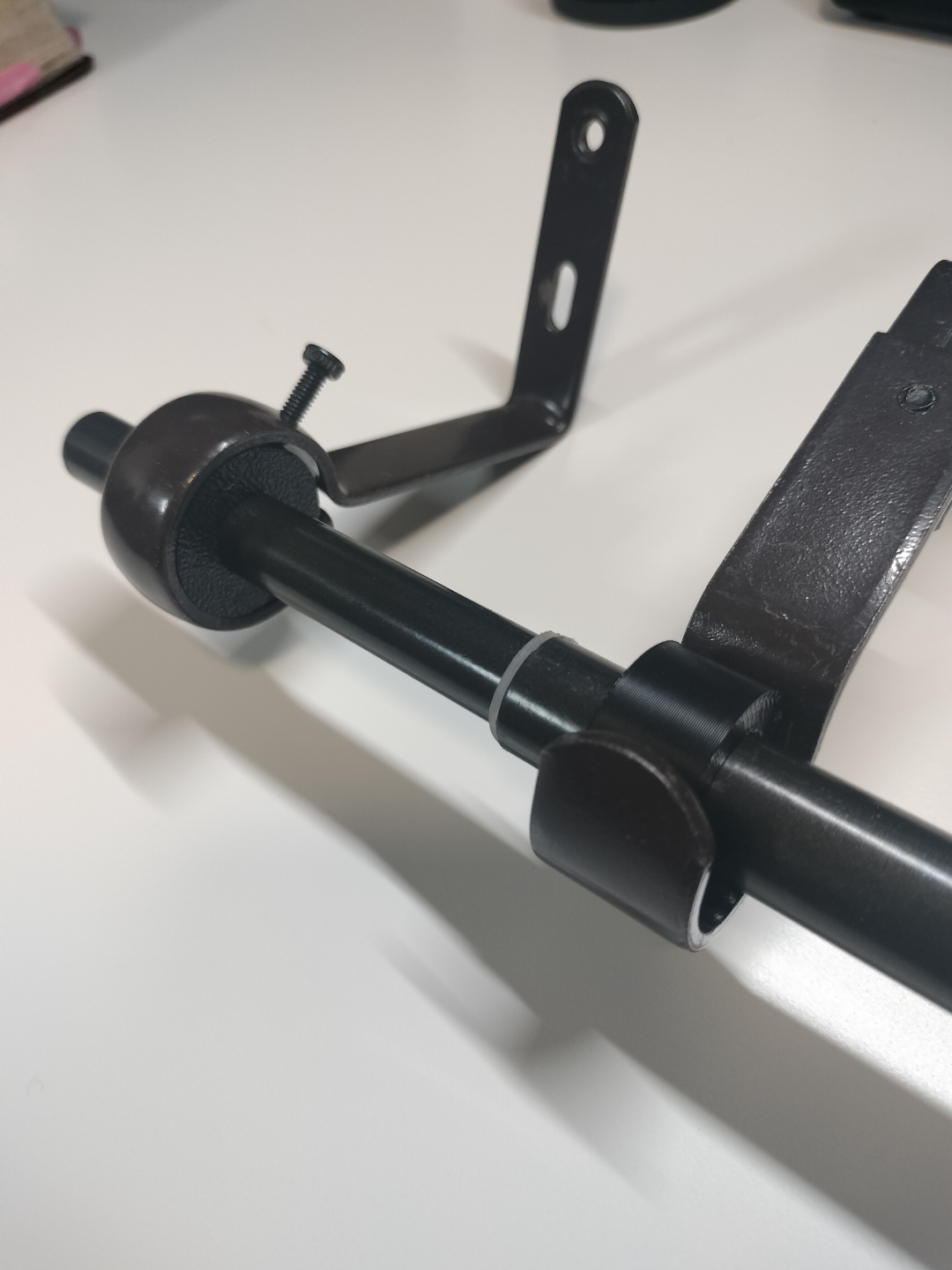 Curtain rod adapter Friction Fit for big bracket