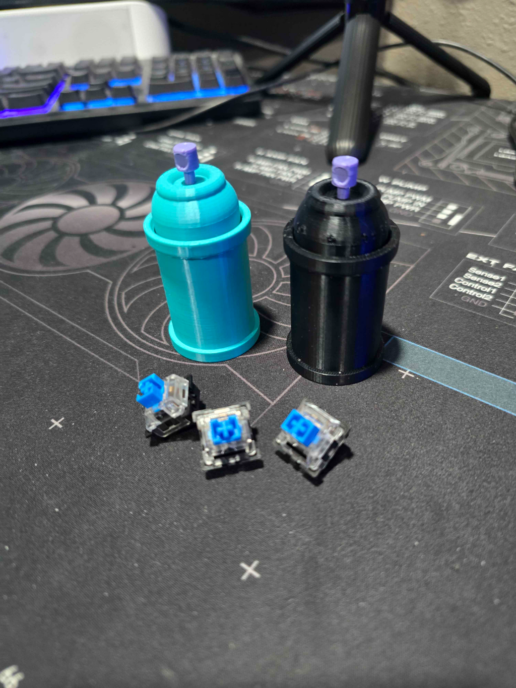 JuanMakes Spray Can Clicker - Fidget