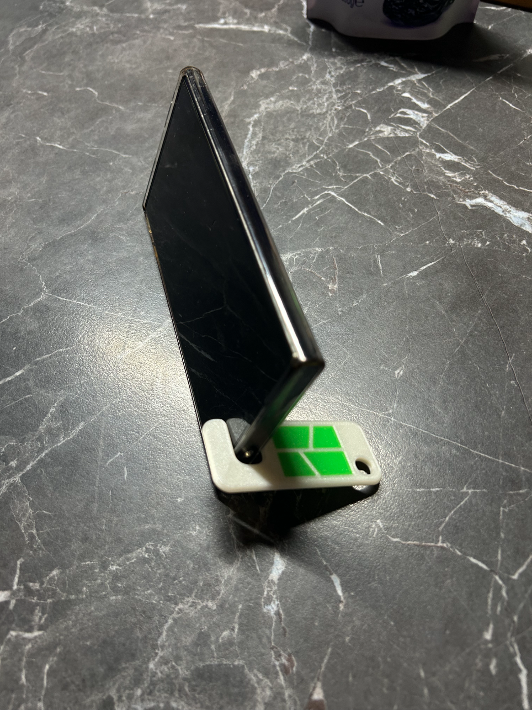 Supporto telefono in stile Bamboo