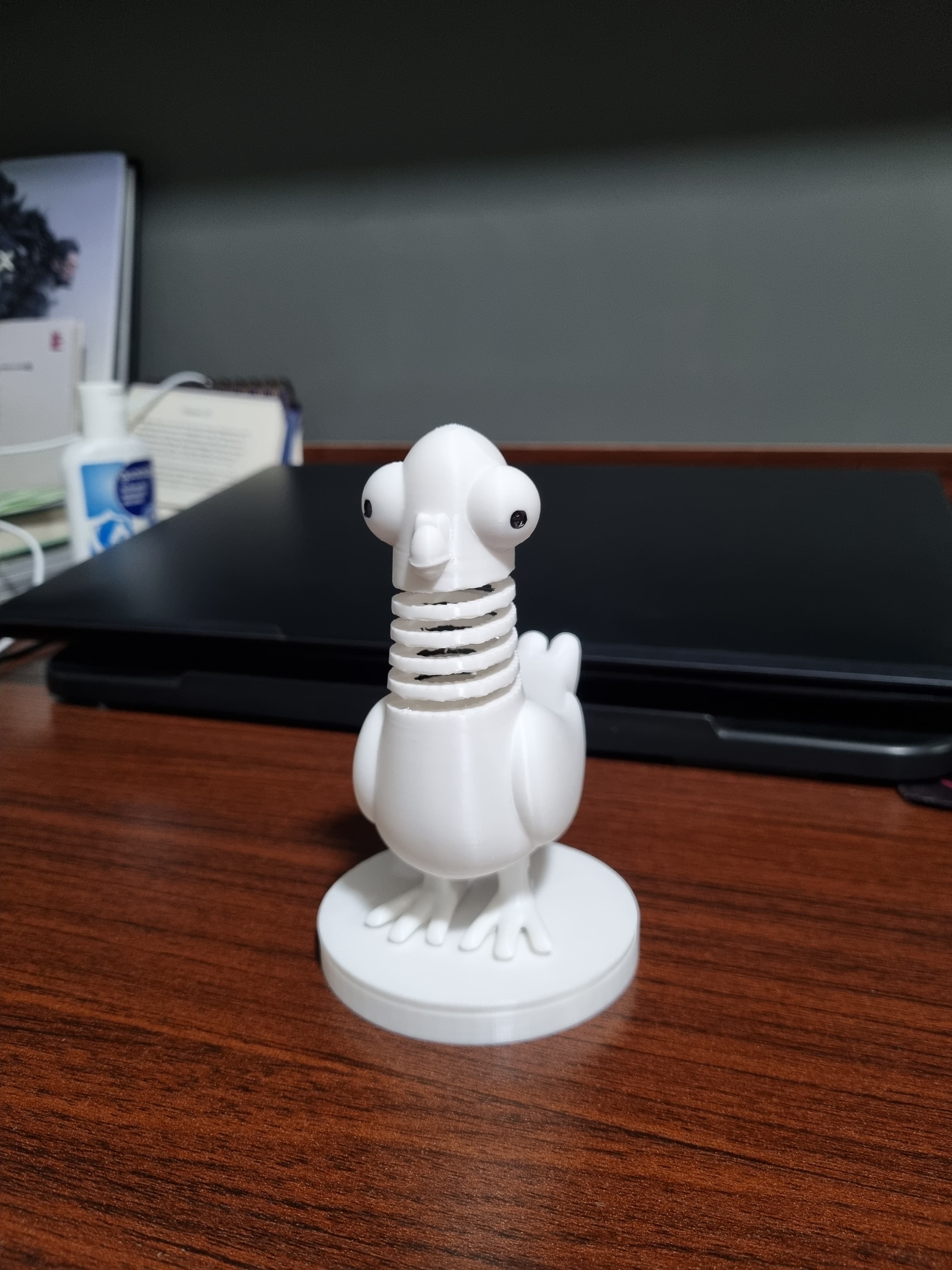 Flexible Bird Neck Pigeon – Wiggly Desktop Toy