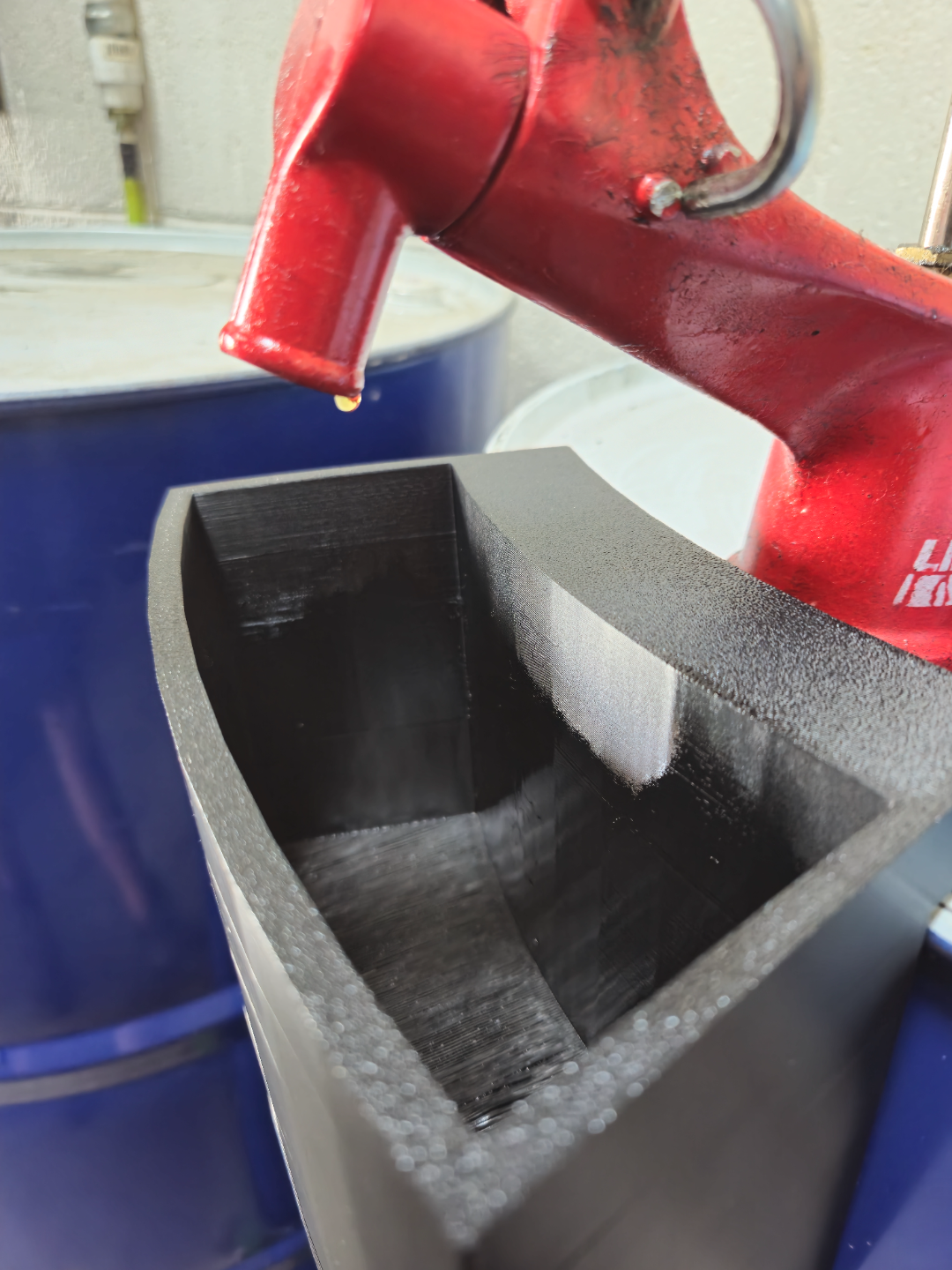 Oil Barrell Drip Tray with funnell holder