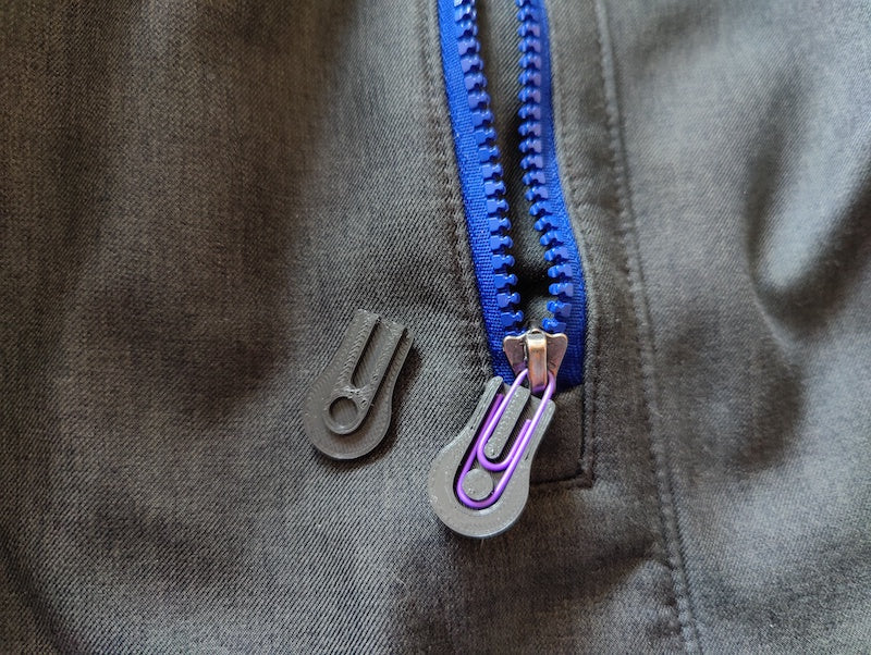 Zipper pull with paperclip
