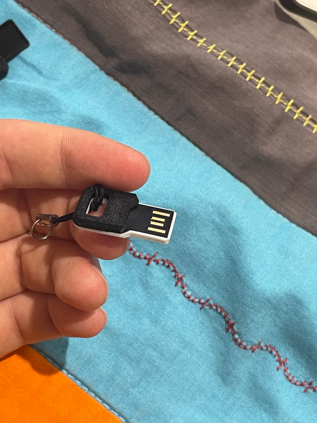 Simple Sandisk USB Replacement Case