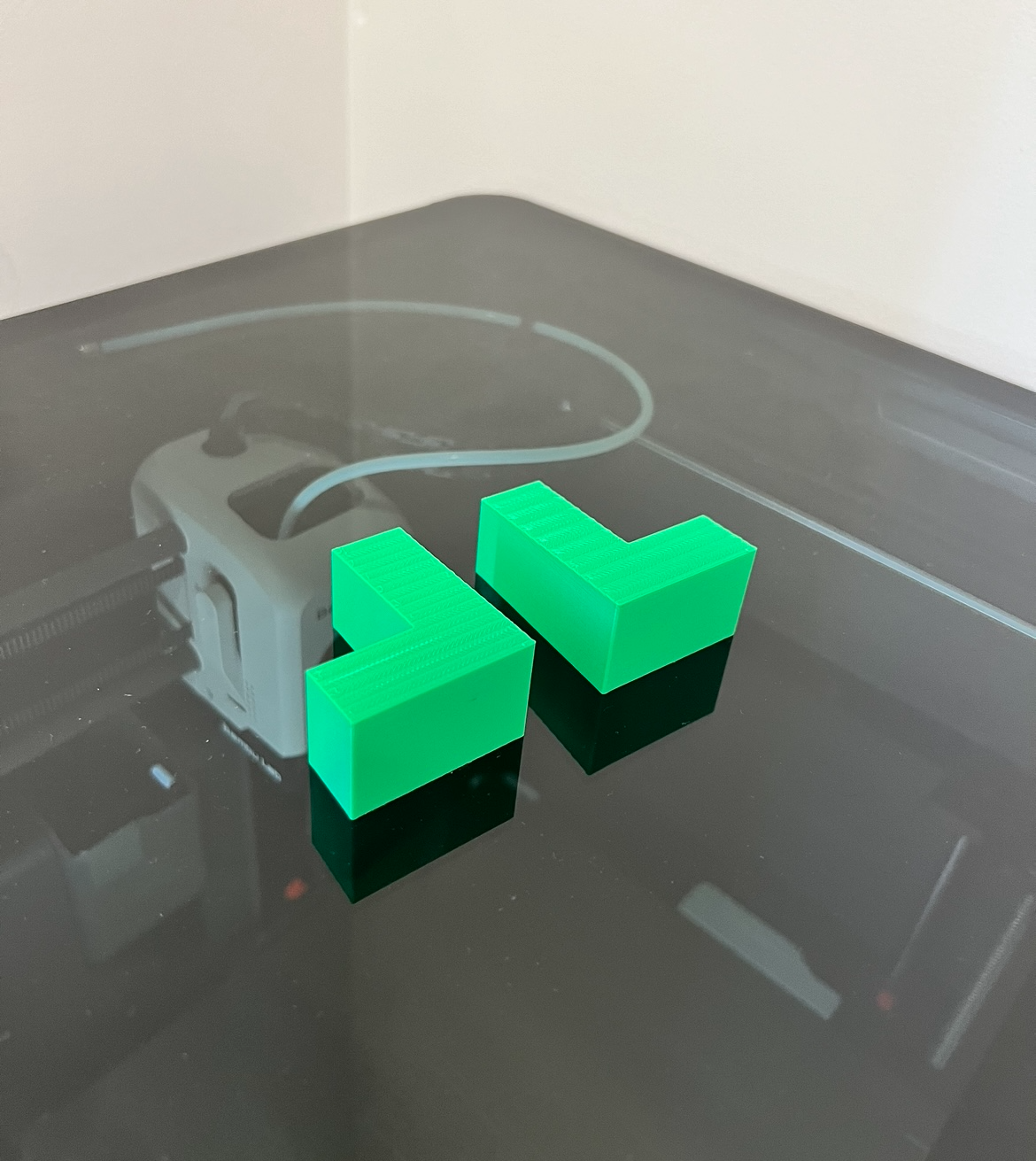 Top glass riser for P1S