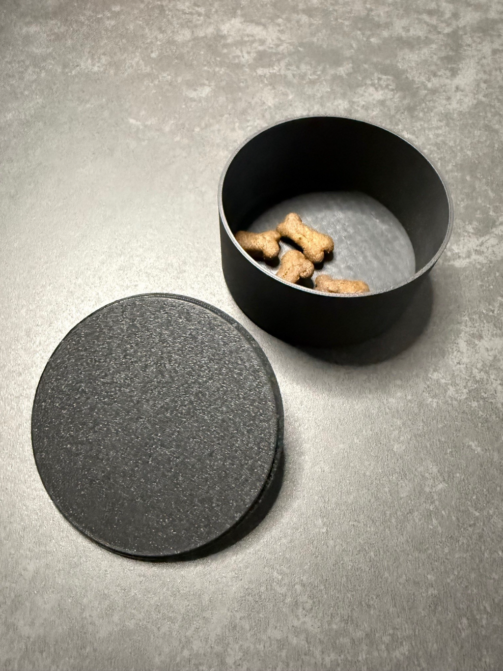 Runde Dose 100x50mm mit Deckel