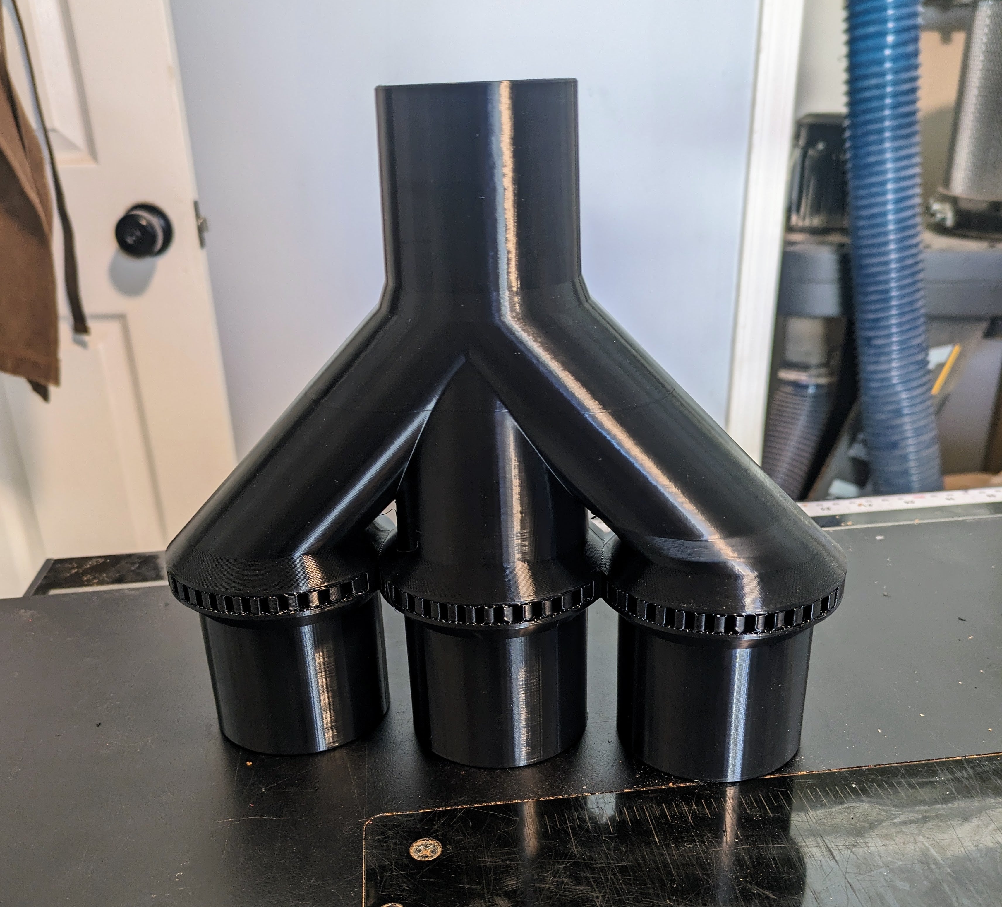 2- and 3-way splitter with blast gates for 2 1/4" shop vac (Ridgid)