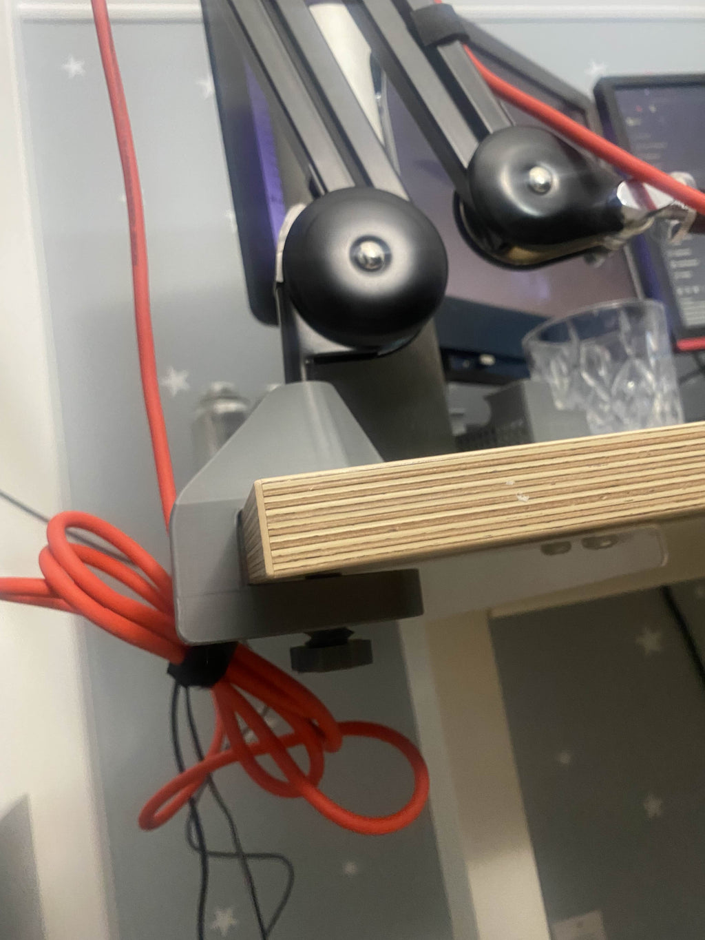 Desktop microphone holder
