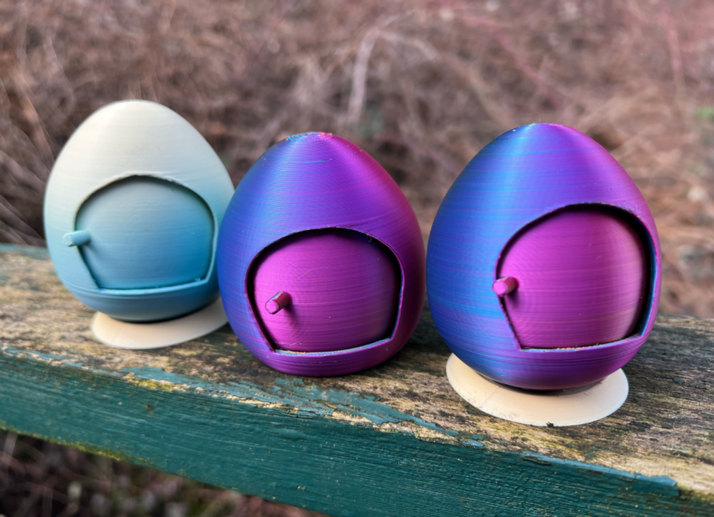 Super easy print Easter House Egg door opening