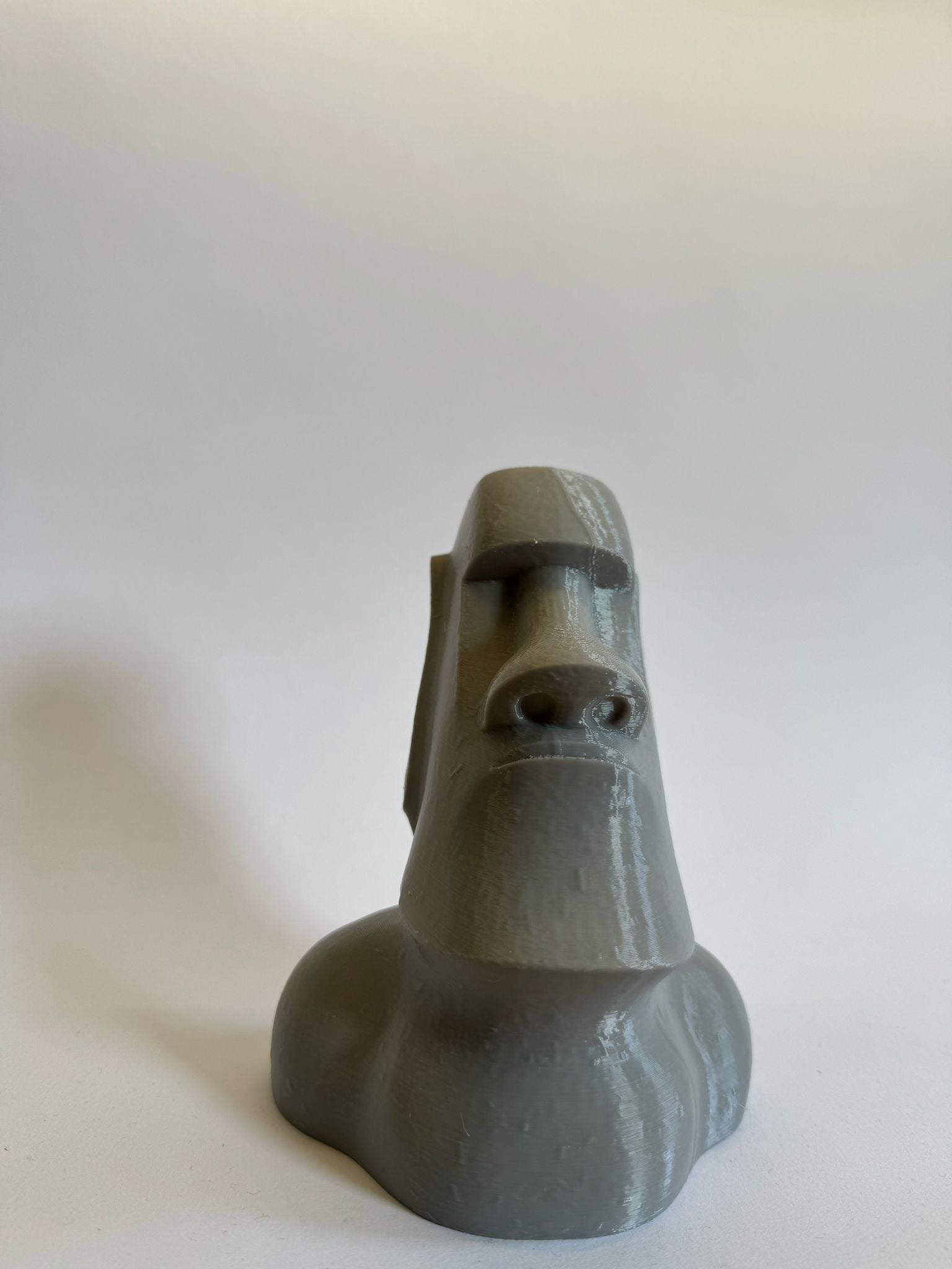 Moai Glasses Holder