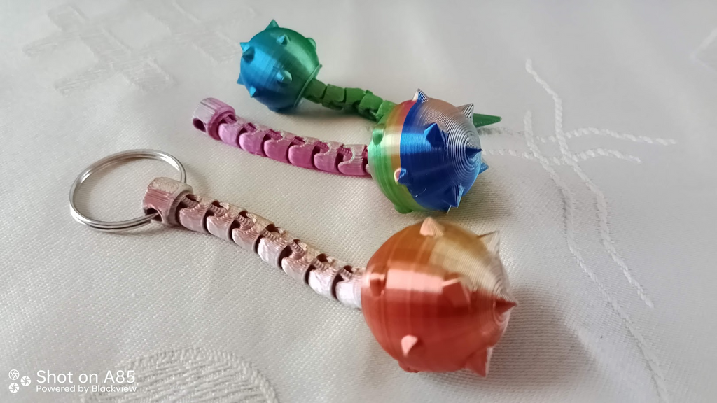 Articulated mace keychain
