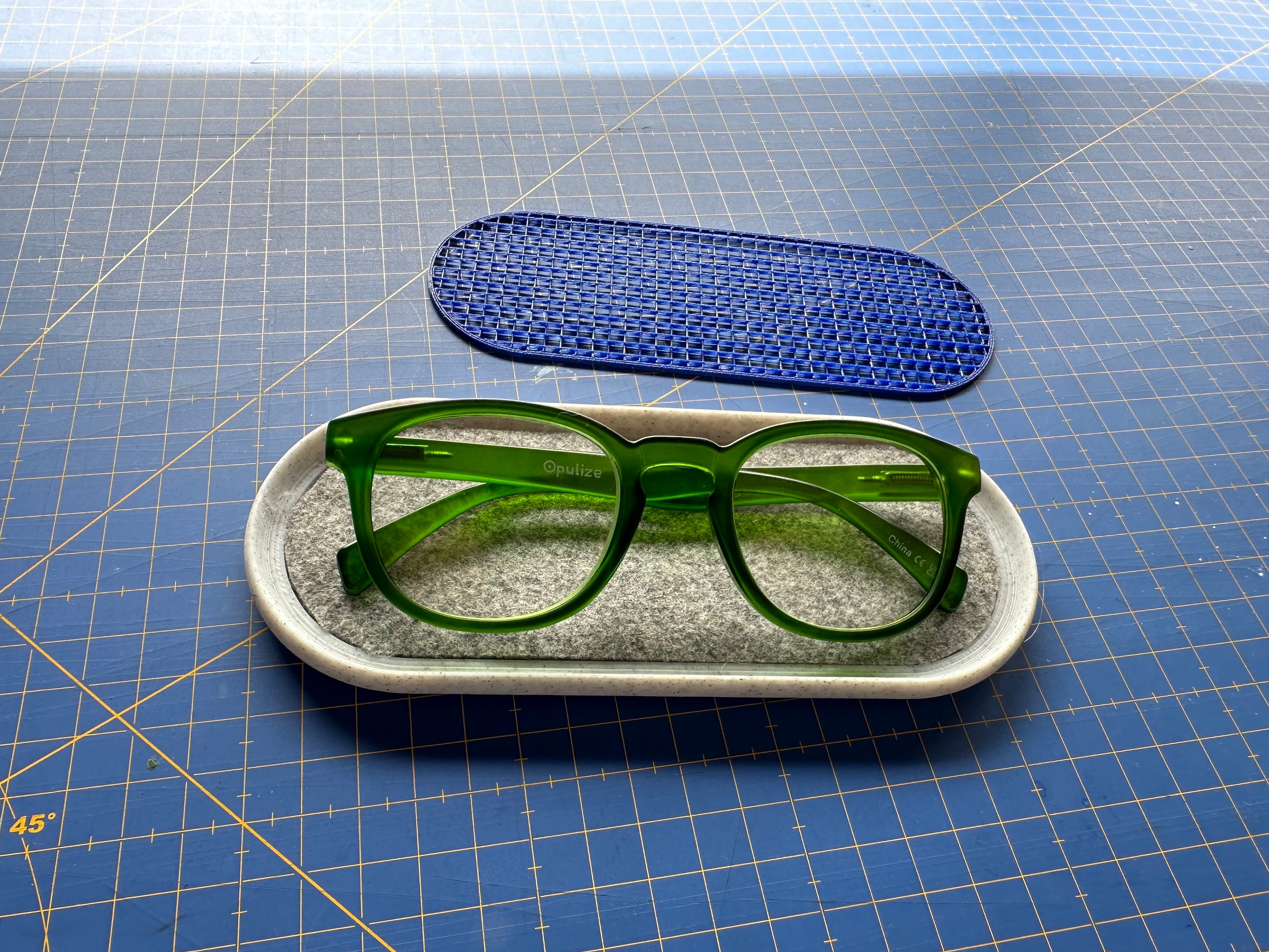 glasses holder