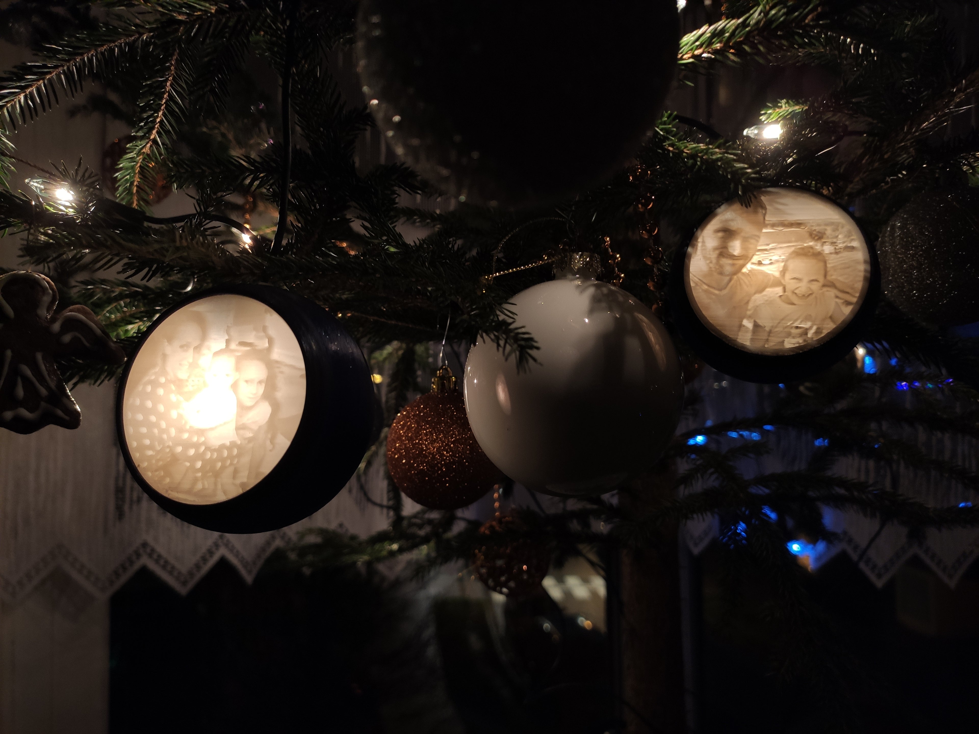 Christmas ornament with photo