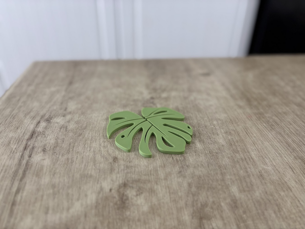 Monstera leaf drinks coaster