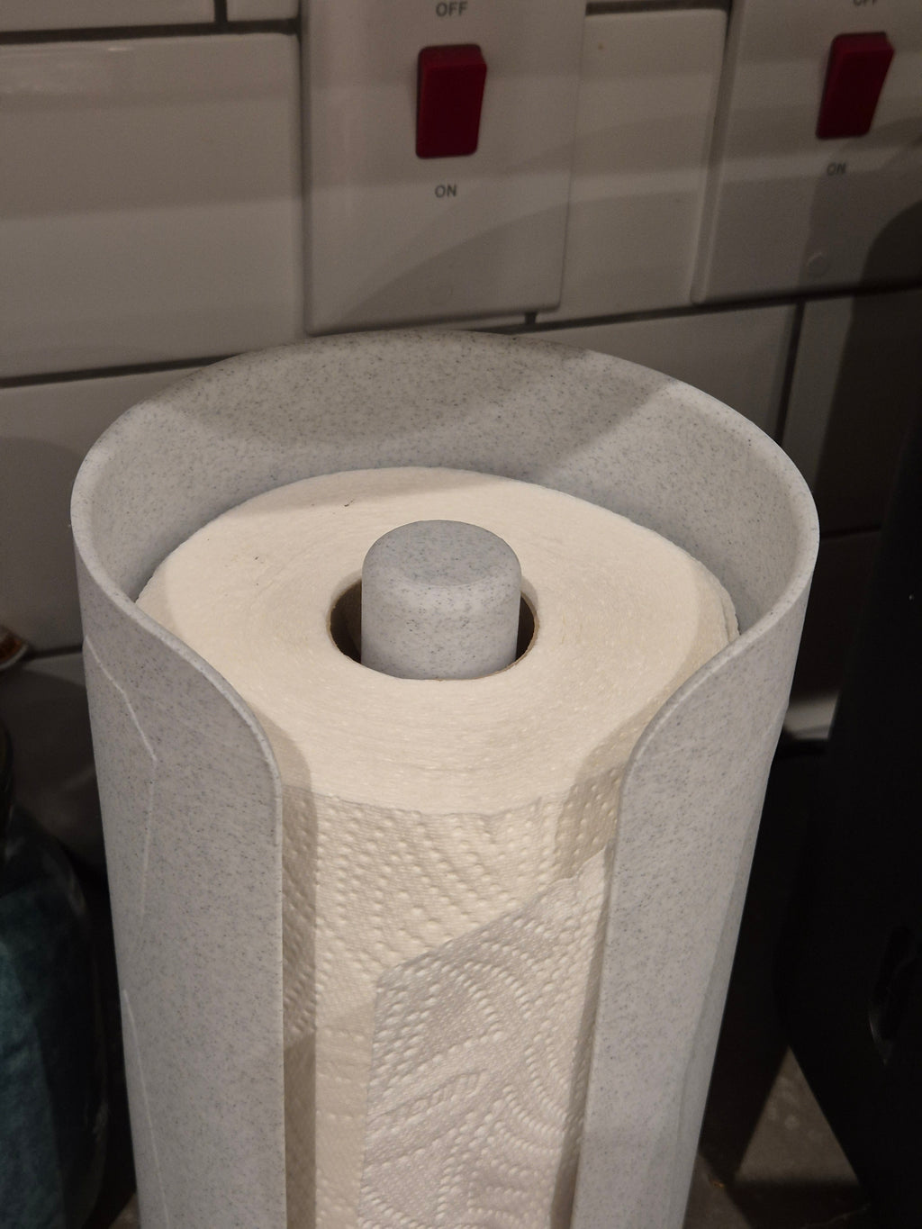 Paper Towel Holder - Crystal Pattern