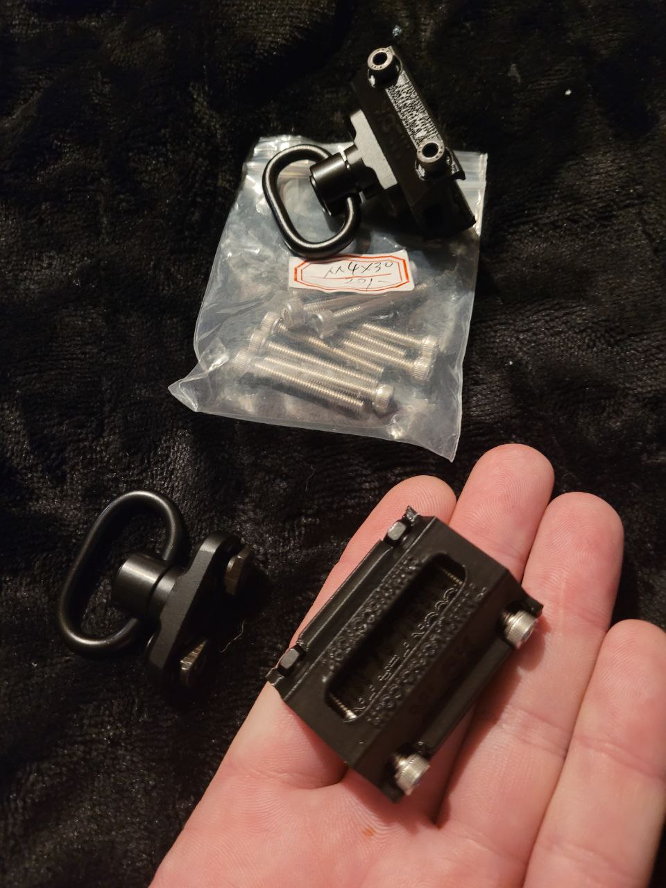 Picatinny to MLOK Adapter 2xM4x30 bolts+M4 HexNuts