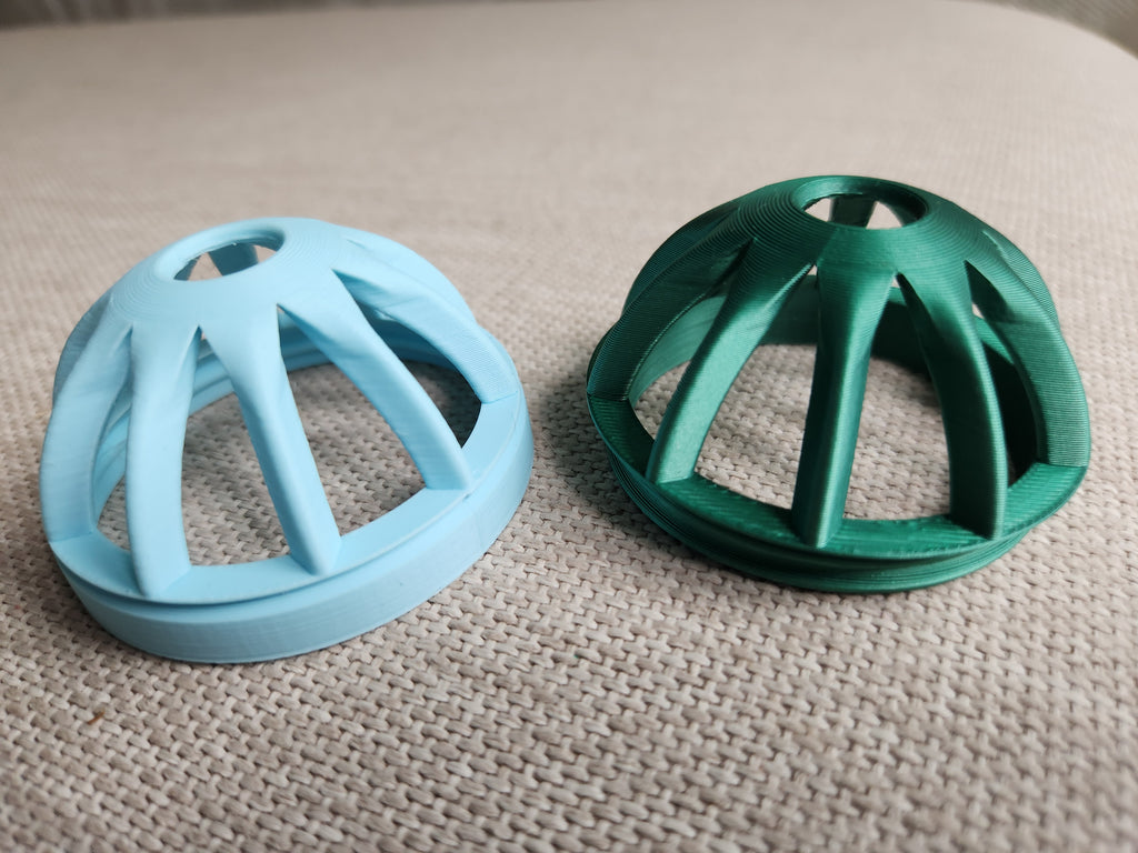 Twist & Treat Ball (Cat Toy)