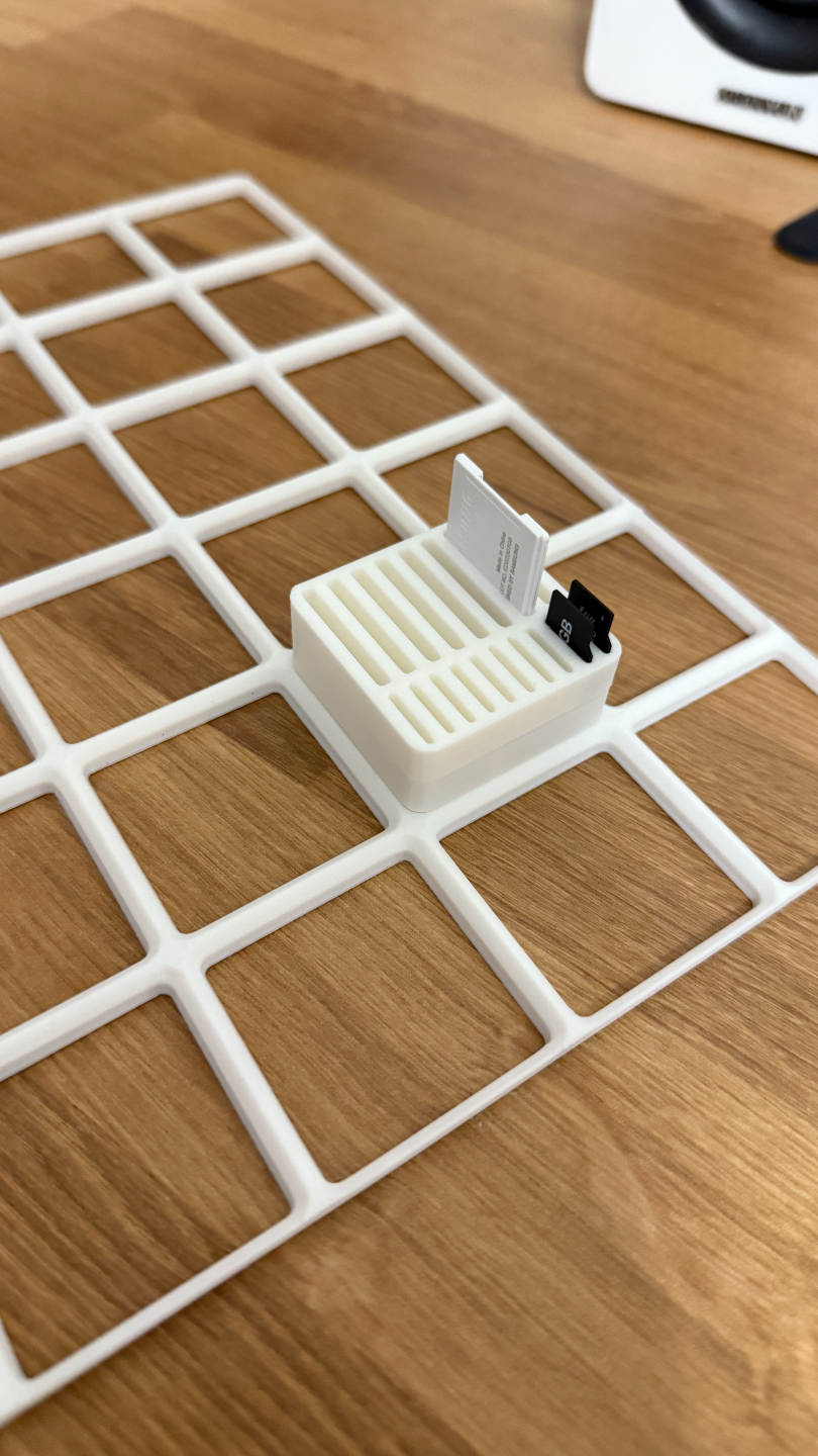 Gridfinity 1x1x3 MicroSD/SD