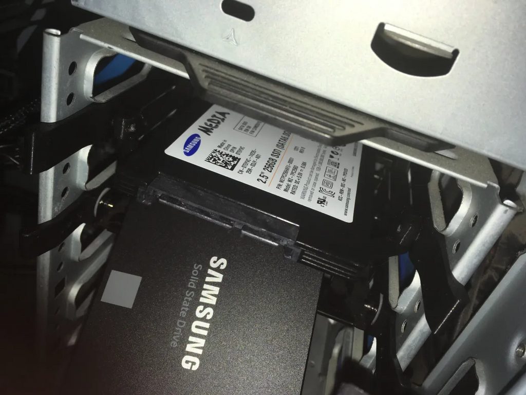 2.5" SSD to 3.5" SATA Bay Adapter