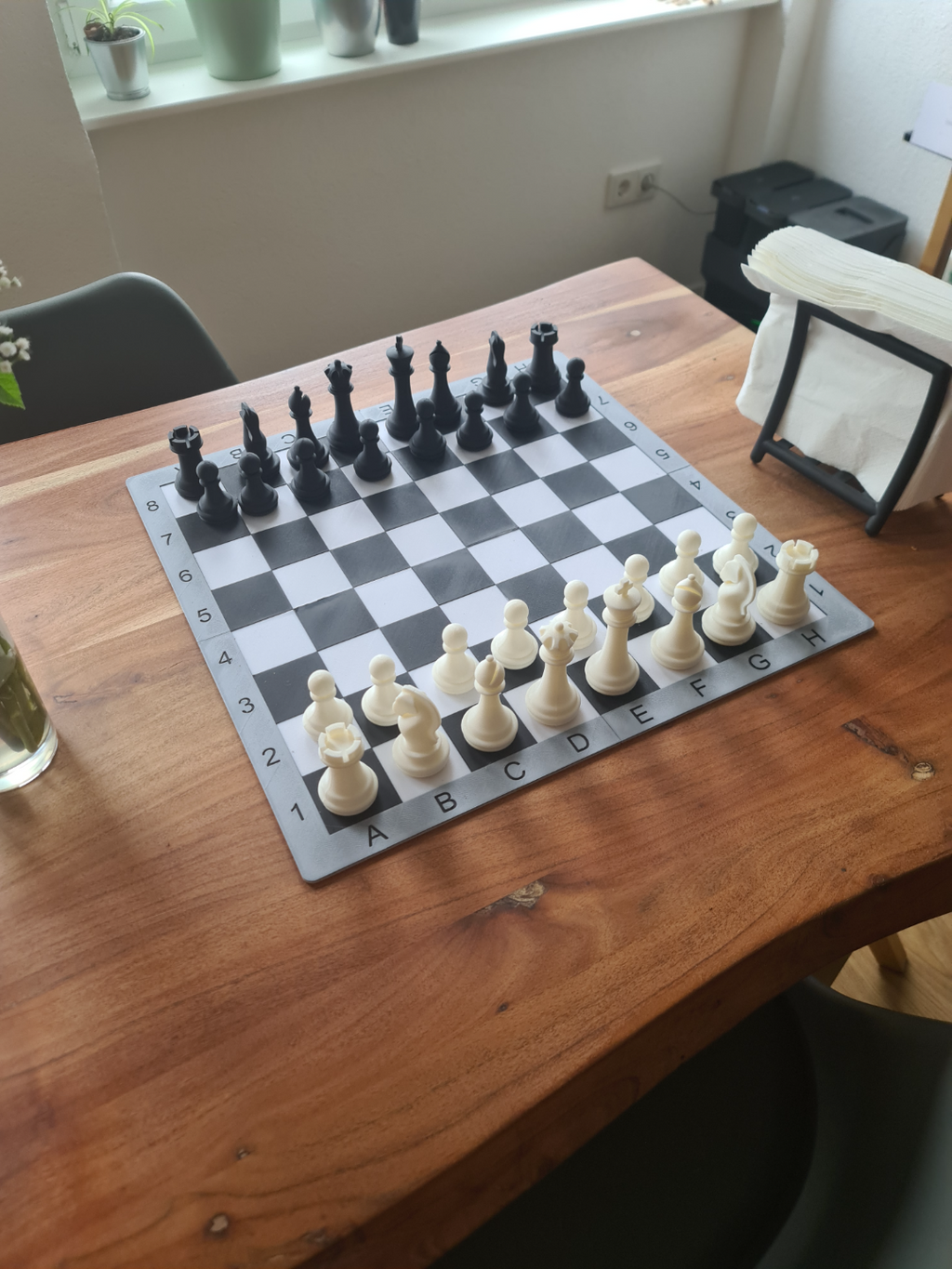 Tournament chess board