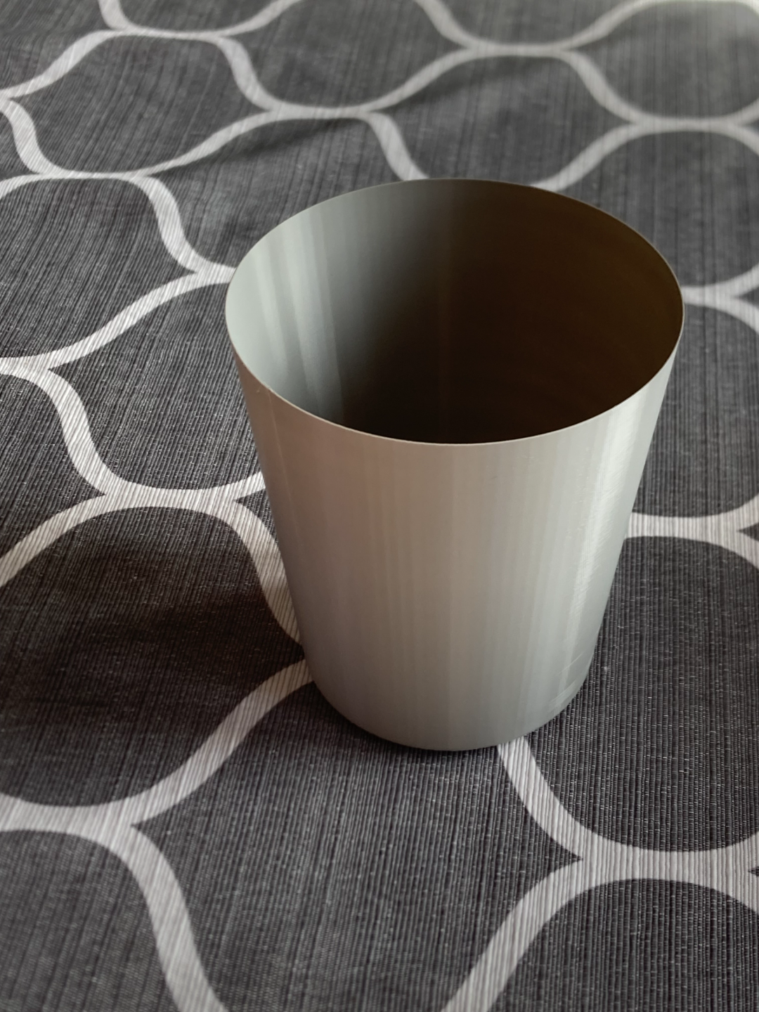 thin pot insert- 3 legs and 4 holes- small and big