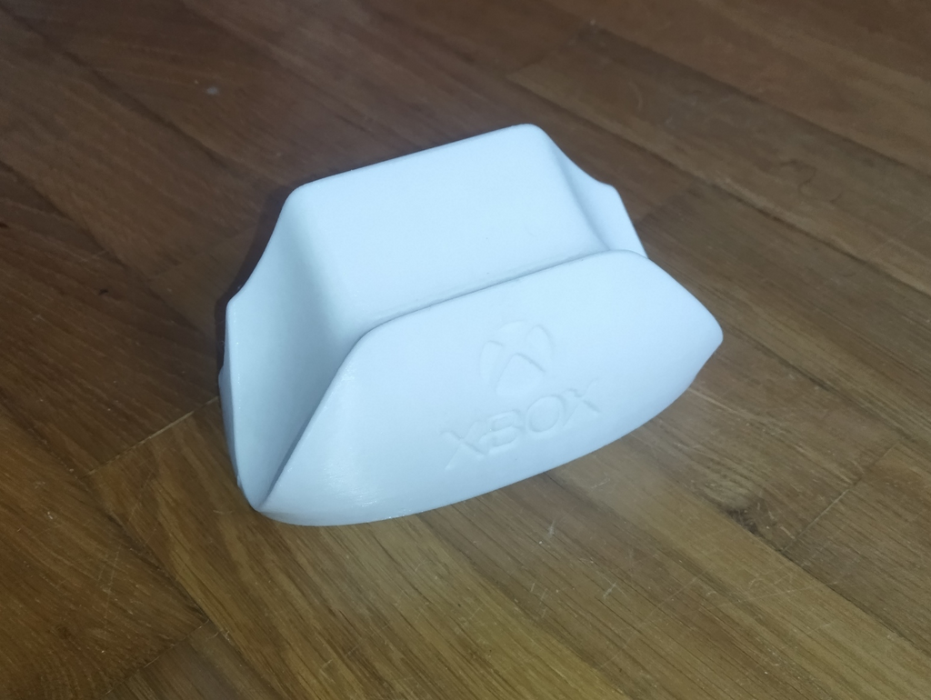 Minimalistic Xbox Controller Stand with Logo