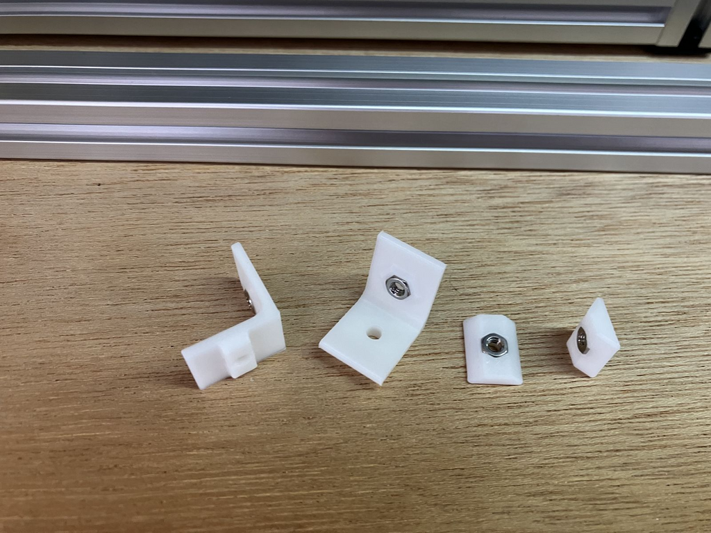 Panel attachment with M3 screw on 2020 Extrusions