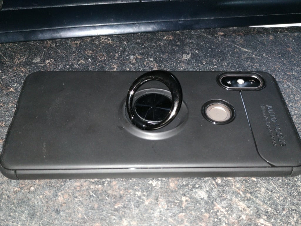 Headrest phone holder for Skoda Fabia 2