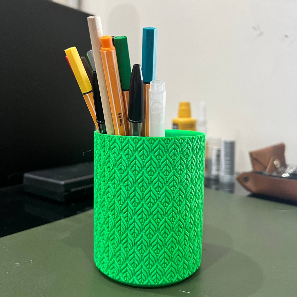 Leaf Crest Pen Holder | Multipurpose Storage