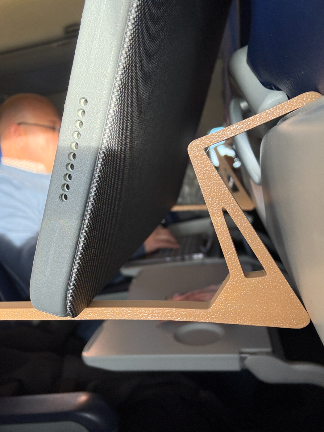 Airplane tray table device holder, 2 sizes