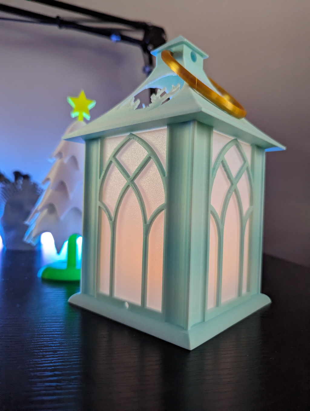 Tea light powered Christmas Lantern