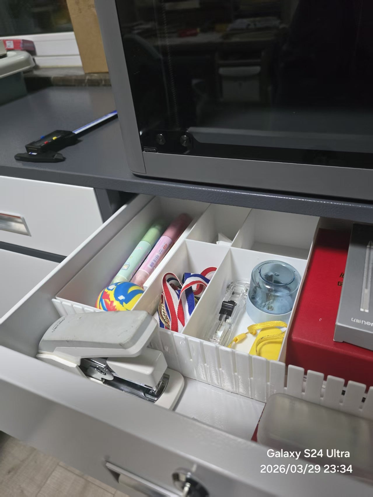 三级分区盒、卡槽、文具、工具 抽屉