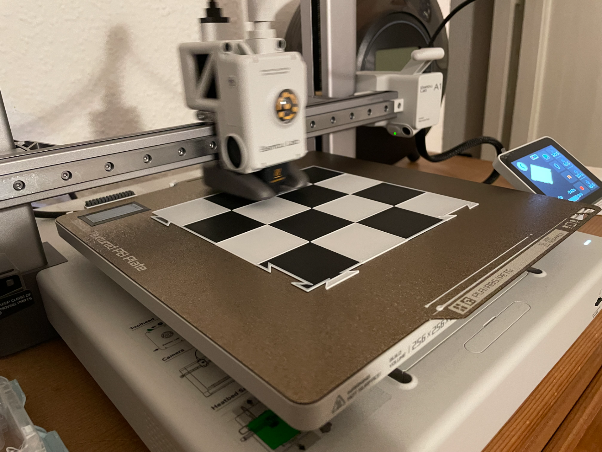 Minimal chess board
