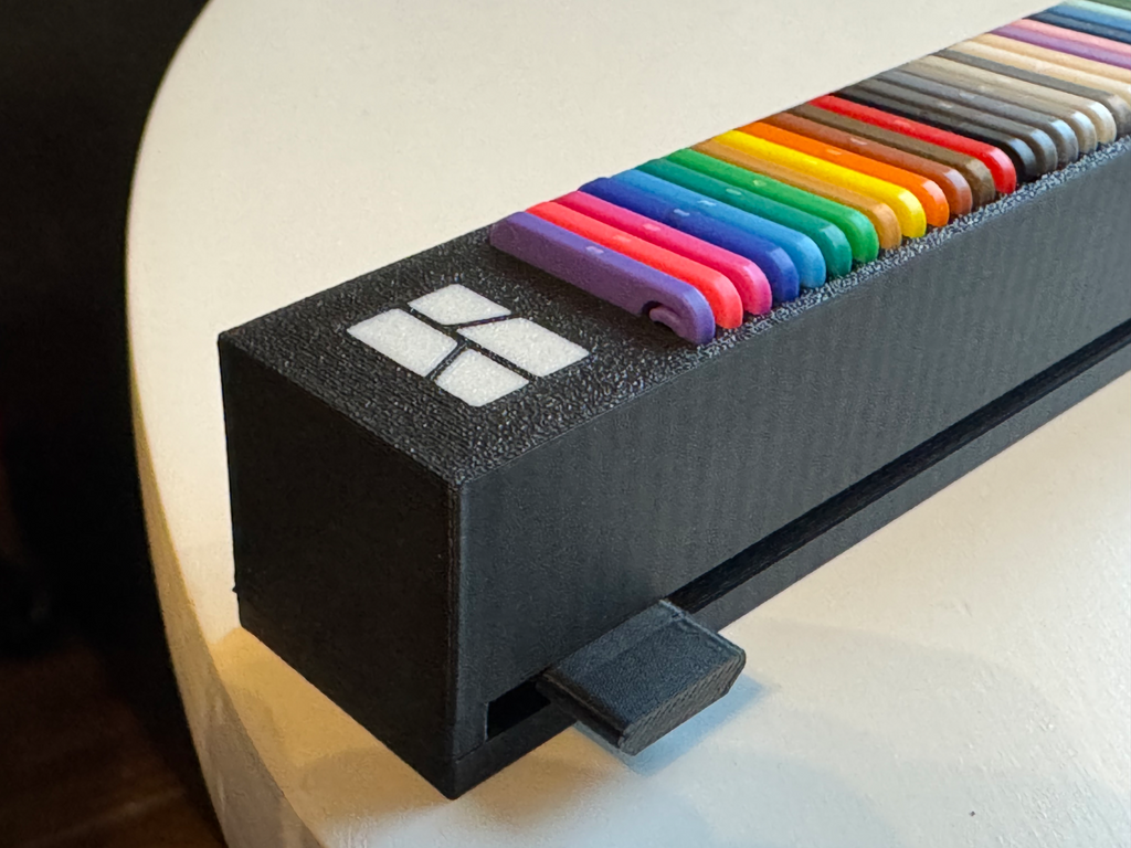 Bambu Filament Swatches Display w/ Slider