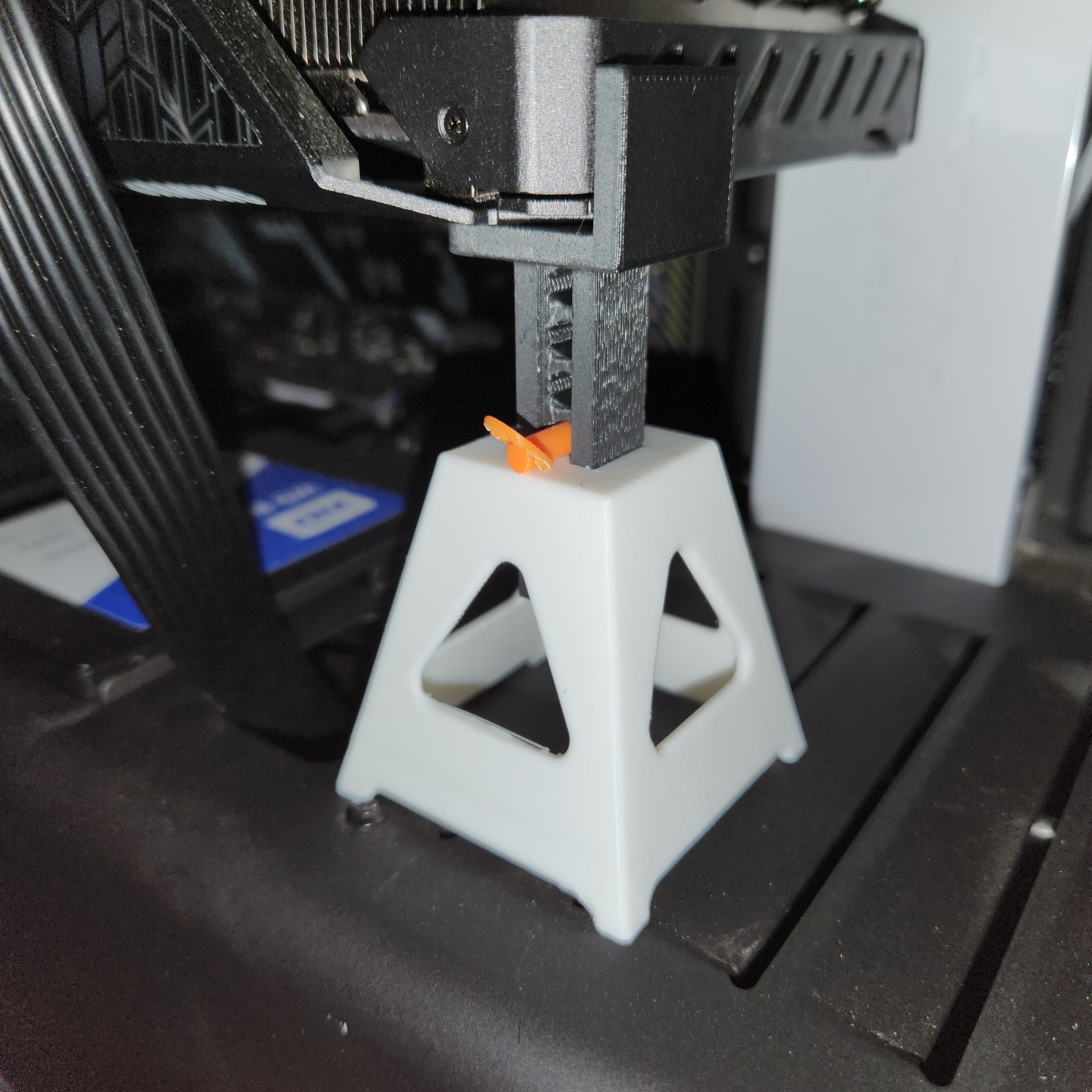 GPU Support Jack Stand