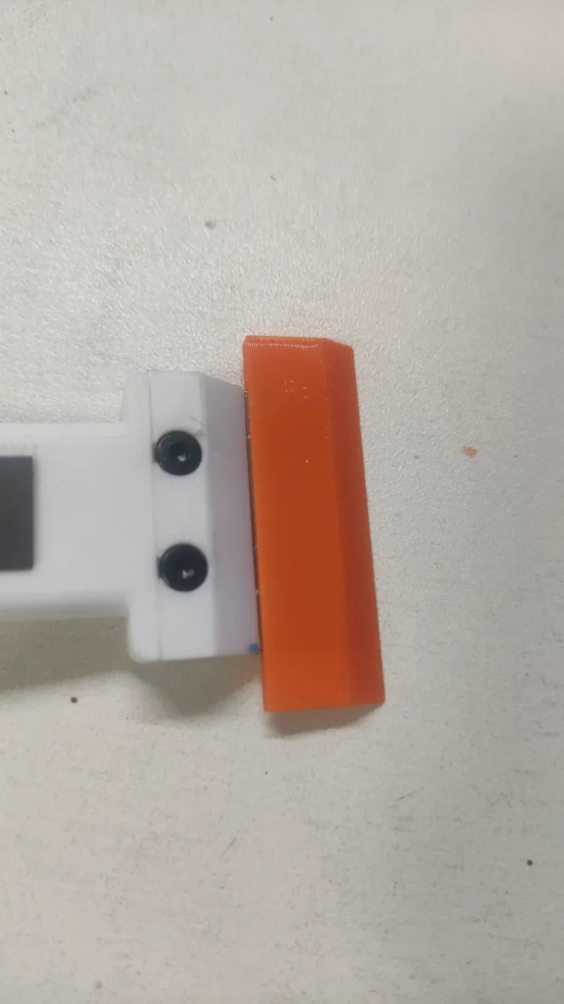 拓竹可更换铲刀刃，不伤板面