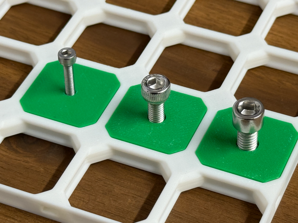 openGrid - Metric Screw Snaps