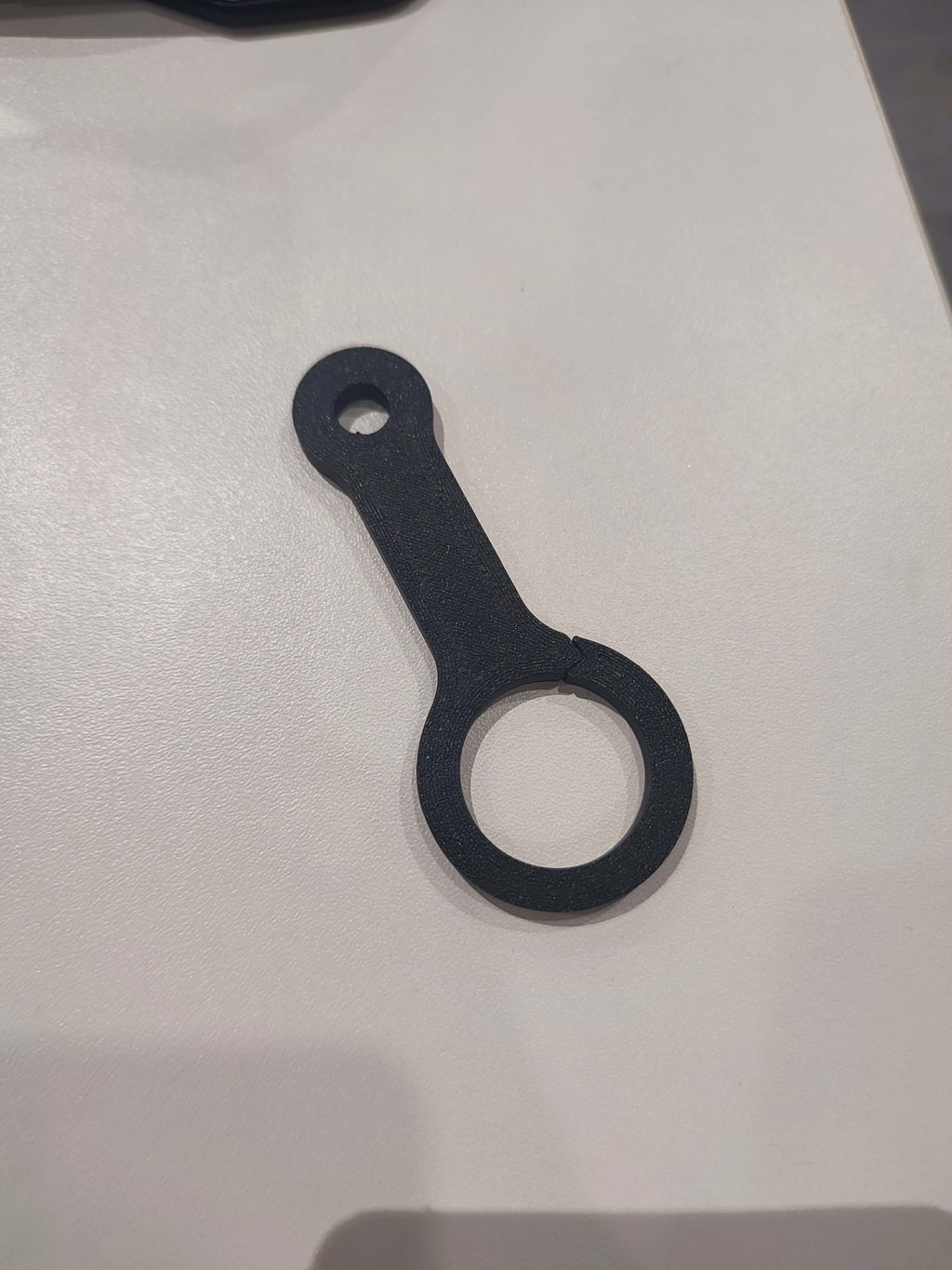 Light weight, secure, carabiner, keychain