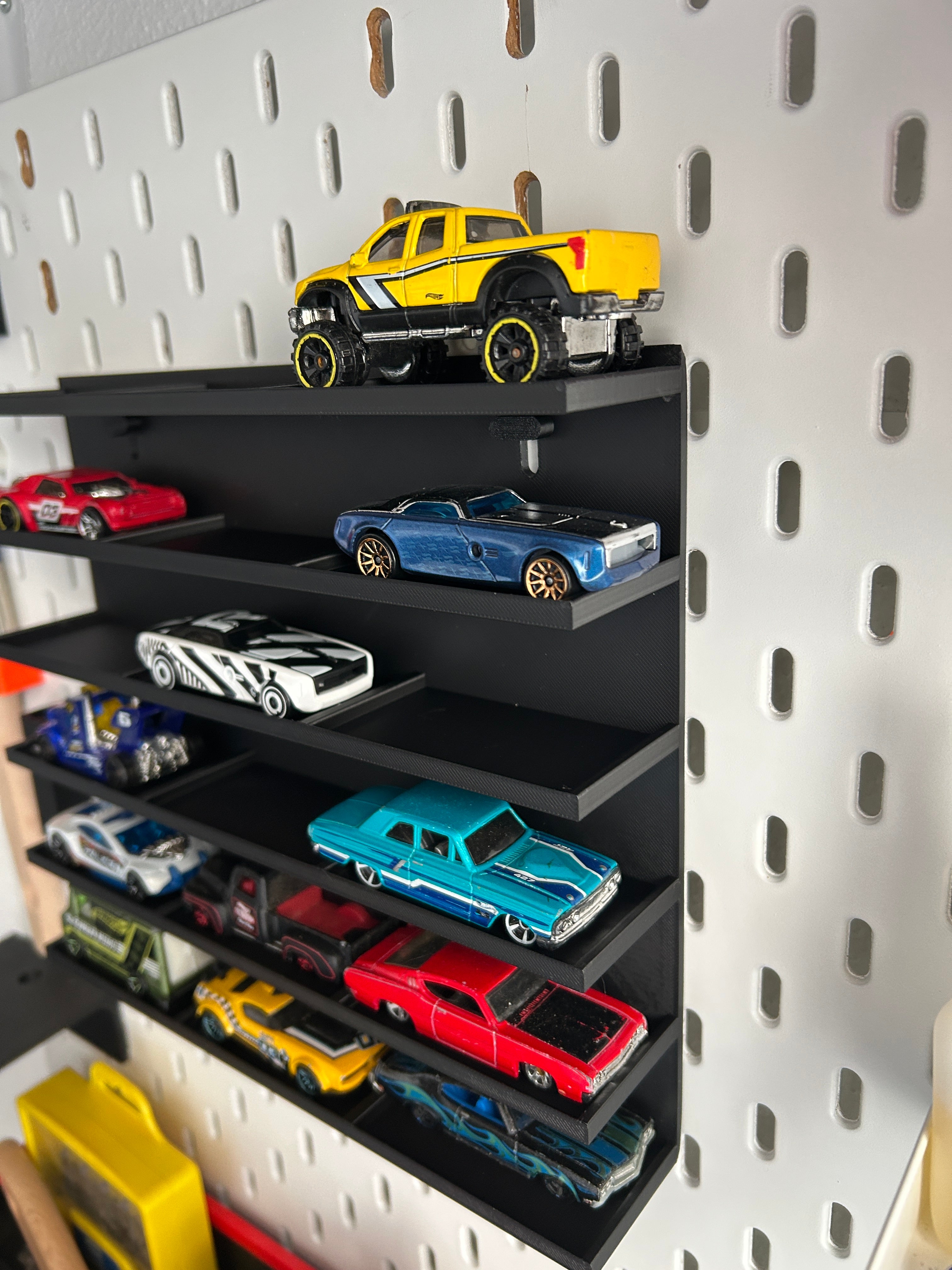 Diecast Car Display Garage 1-64