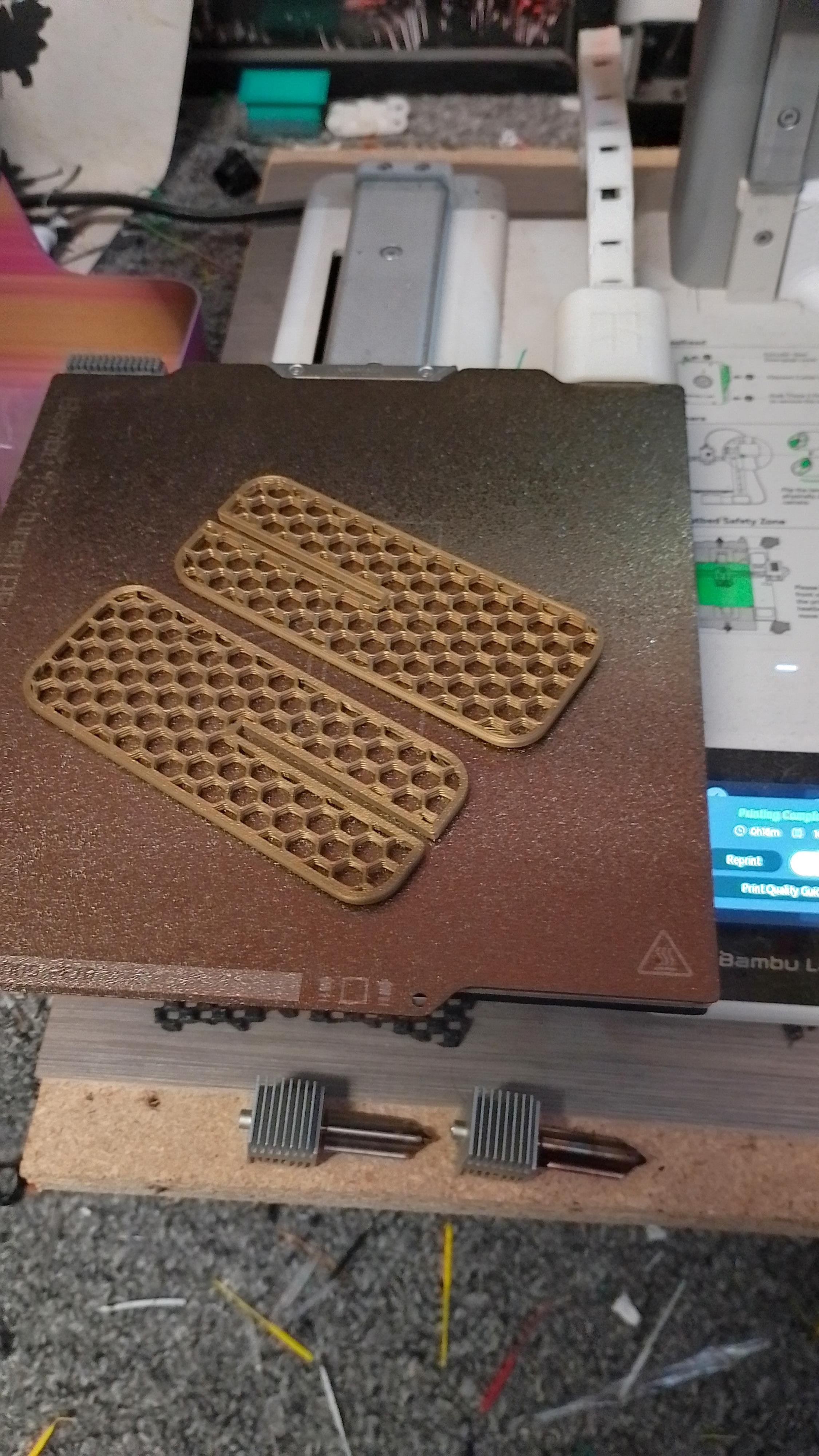 Simple Rolling Tray V2 Honeycomb