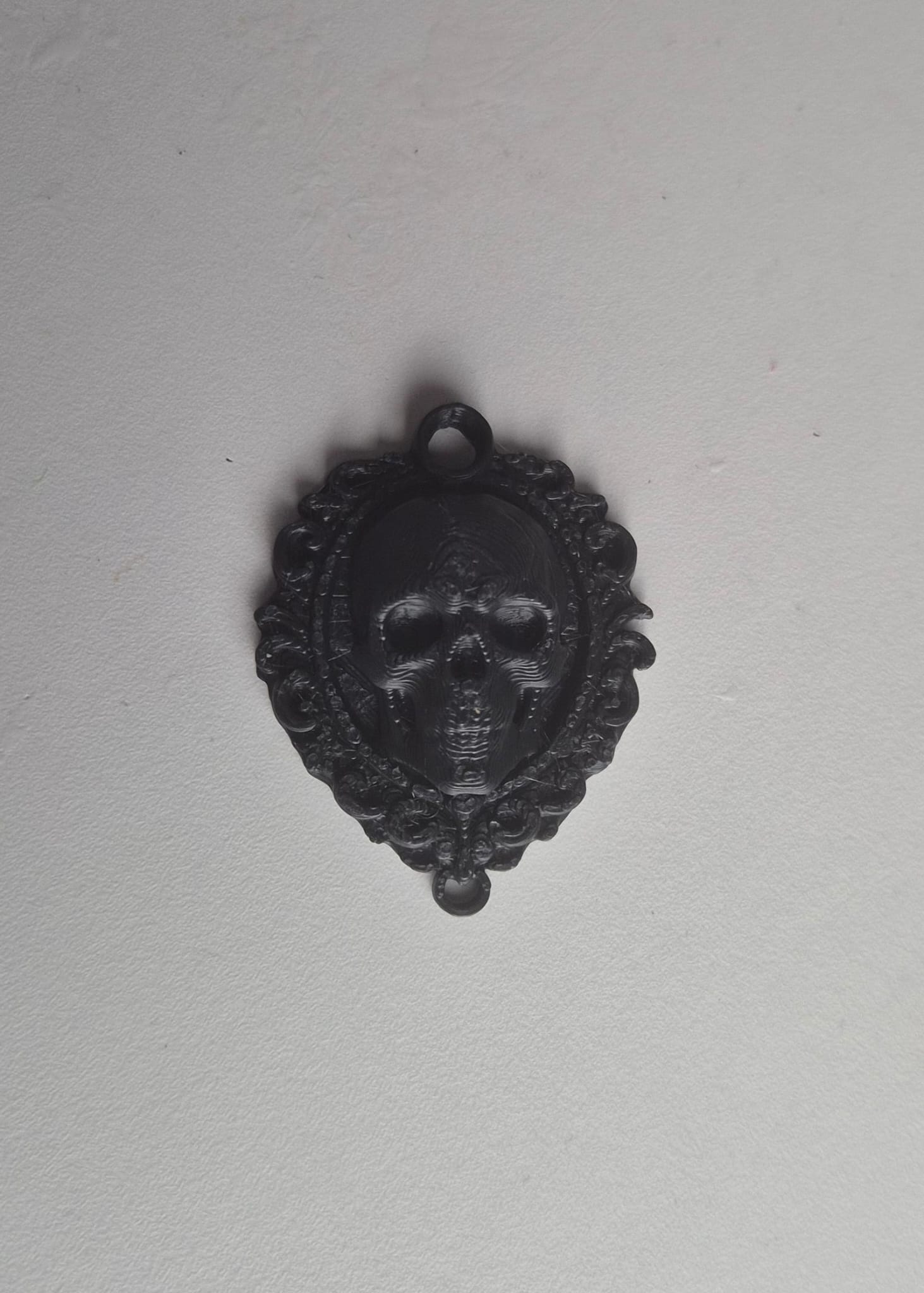 Skull Diorama Collana