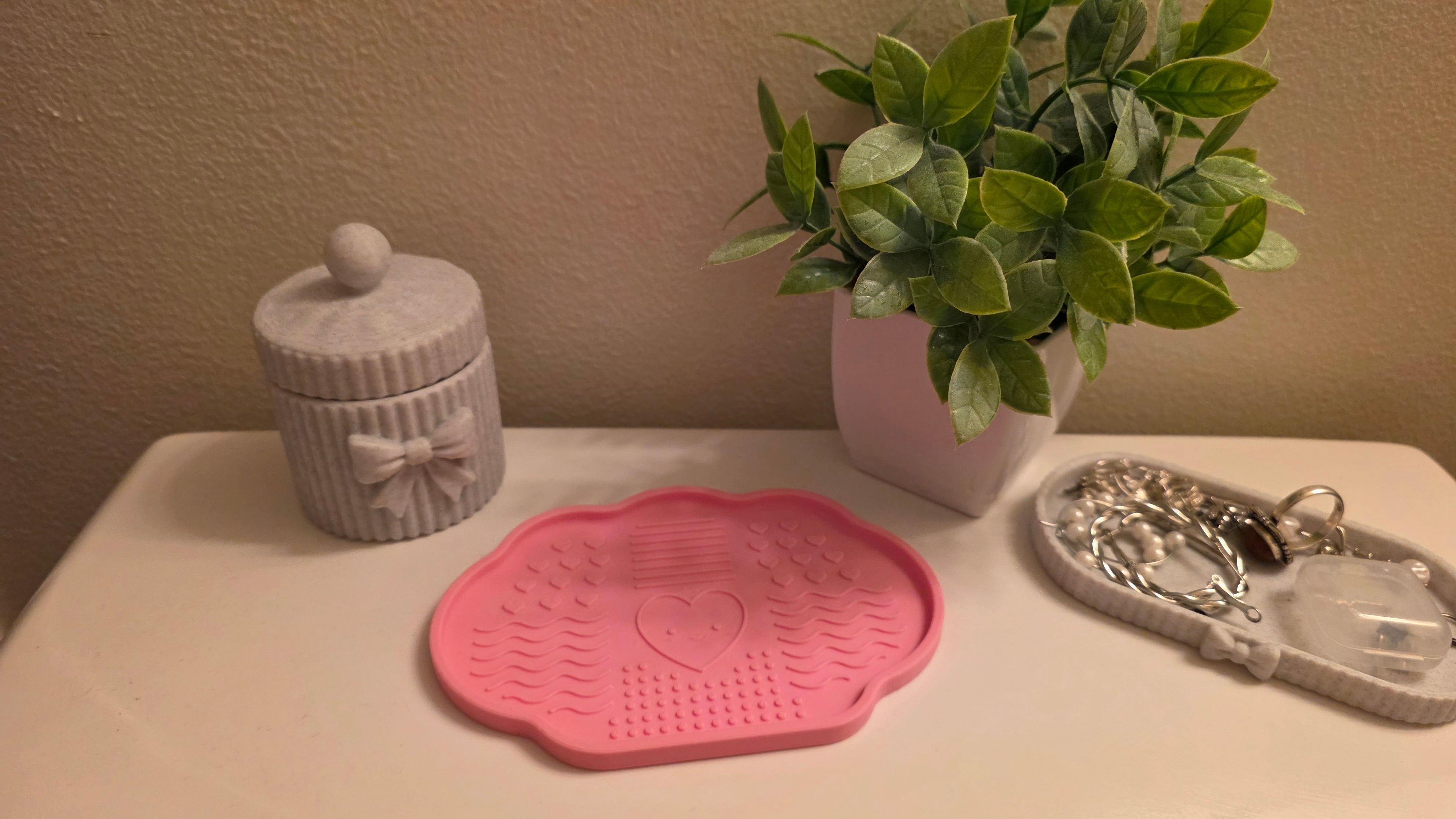 Cute Makeup Brush Cleaner