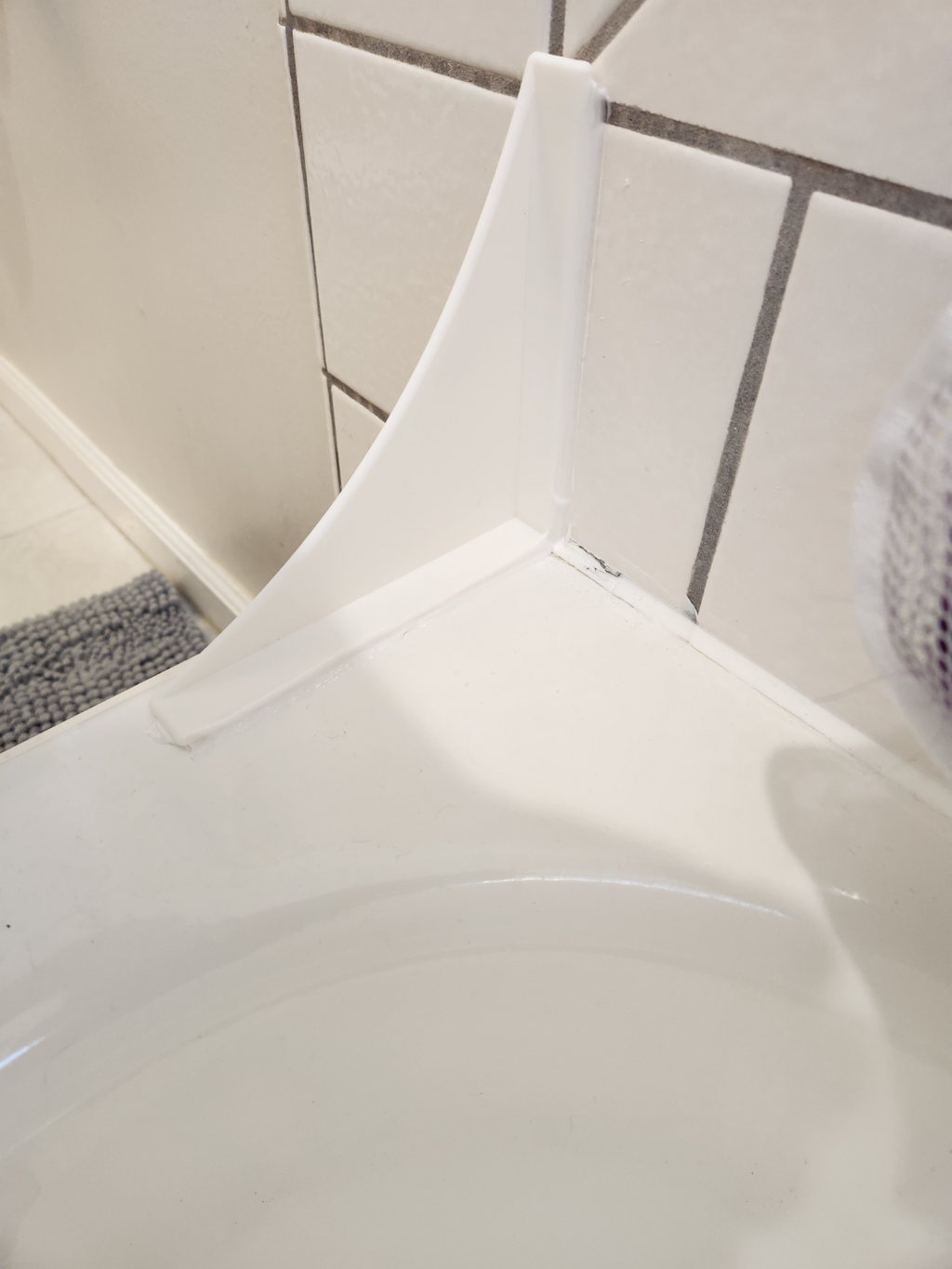Bathtub Splash Guard