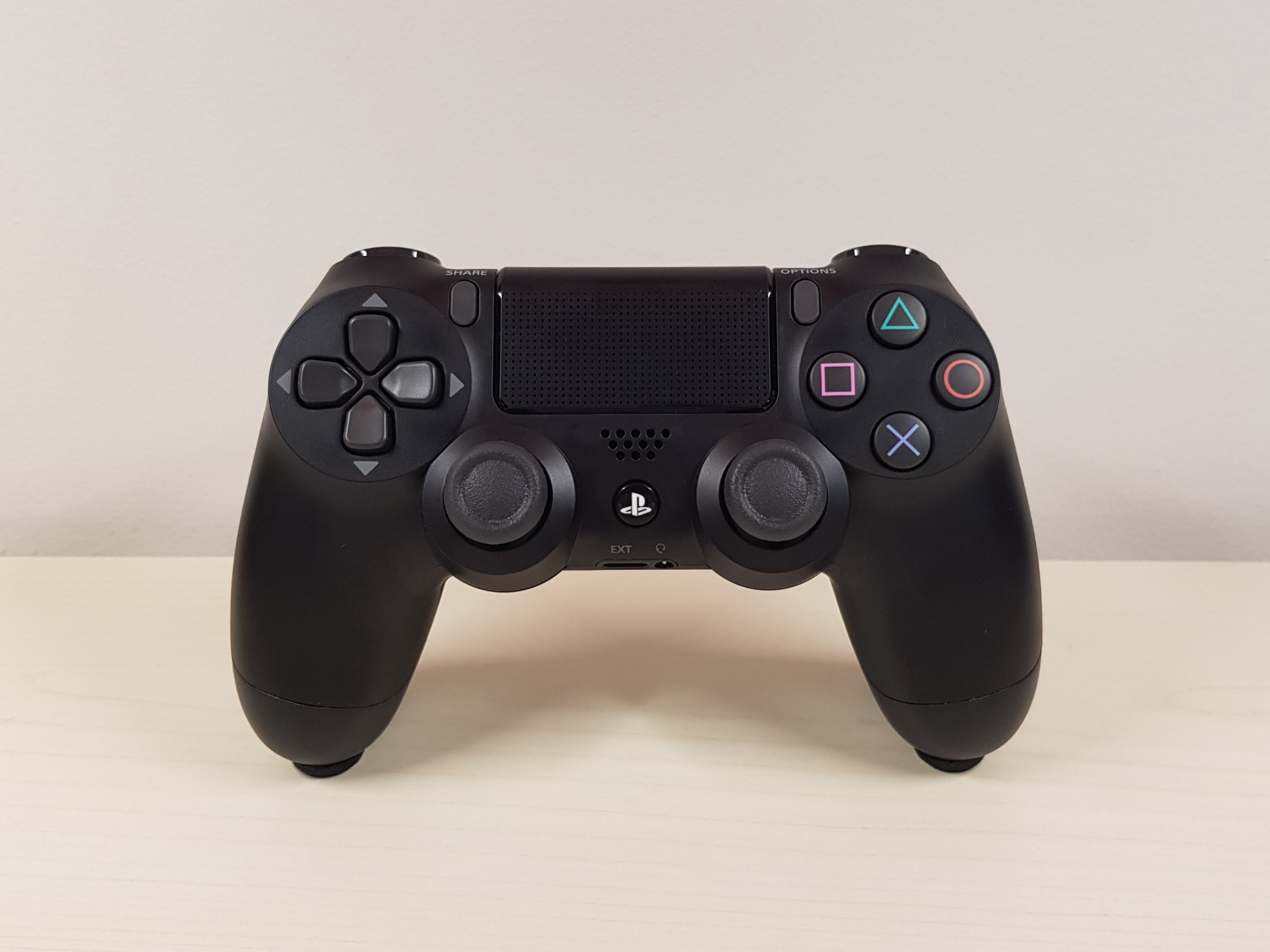 Invisible PS4 Controller Holder Minimalist