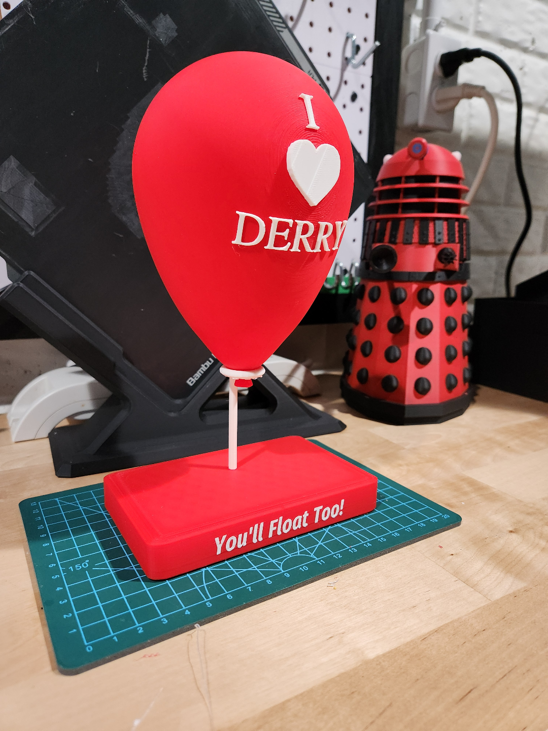 Stand for Derry Balloon (IT, You'll Float Too!)