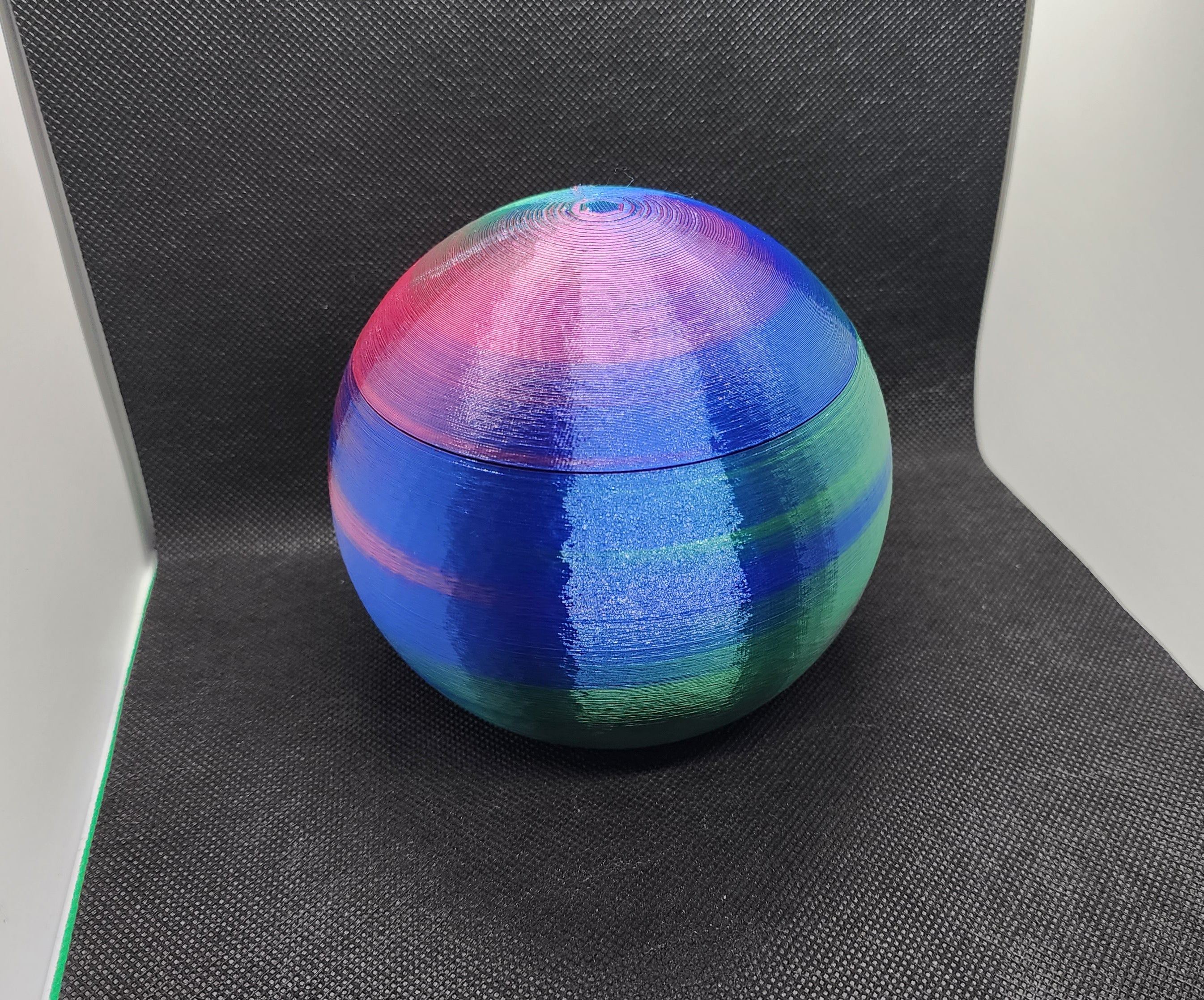 🞇 Globe Stash Box (Screw-top Ball)