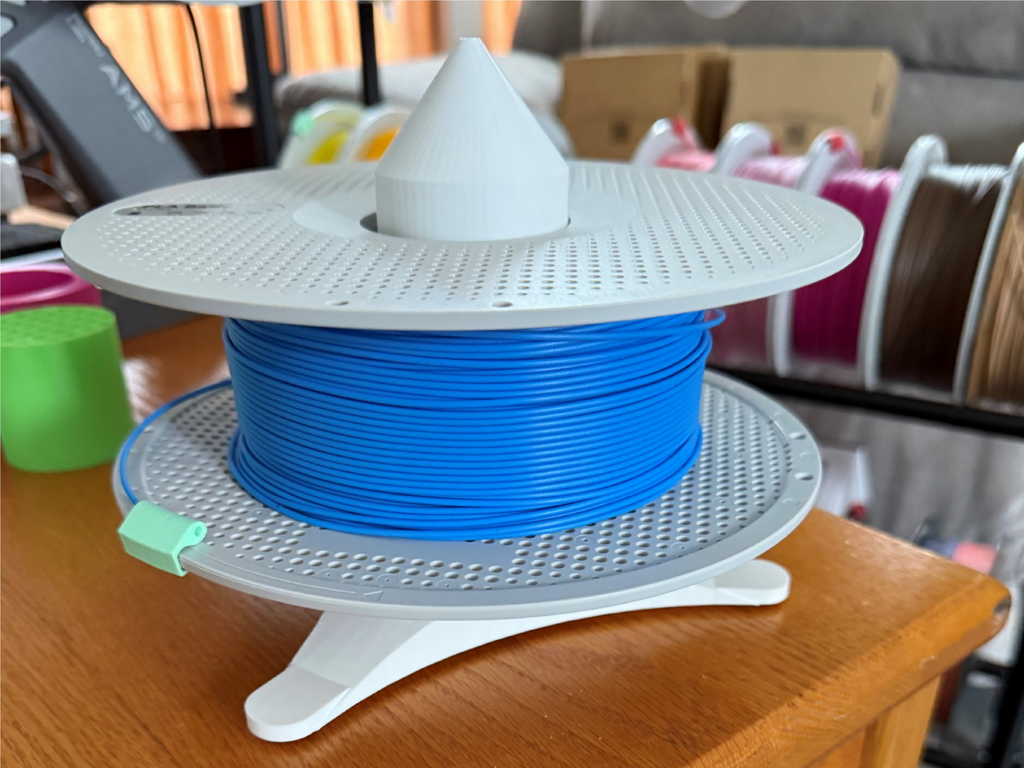 Horizontal Spool Holder