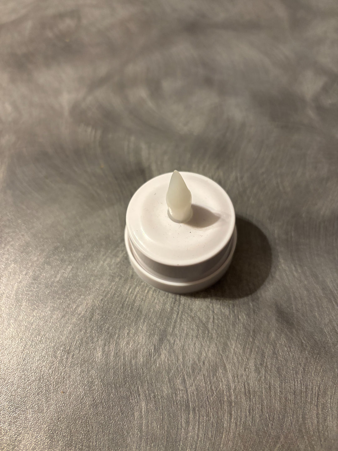 Tea light holder