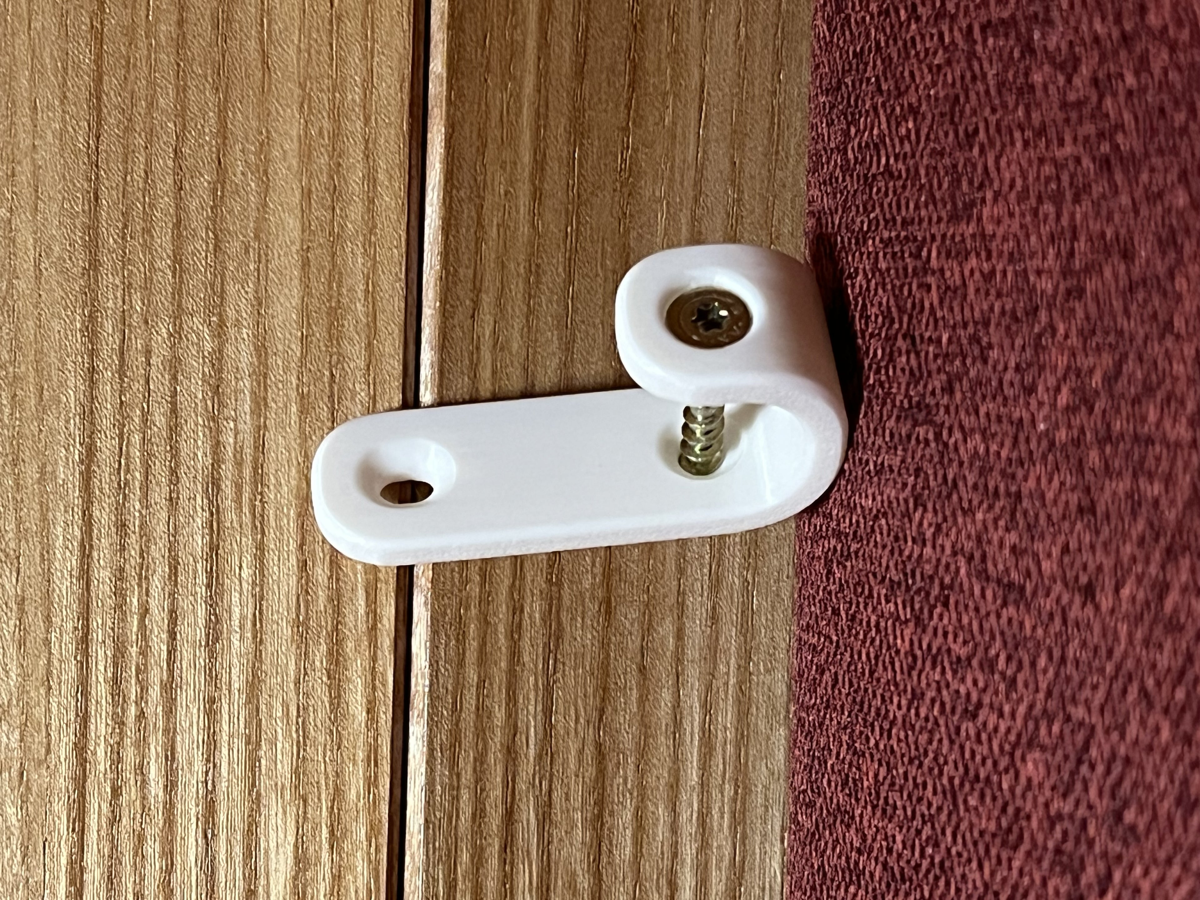 Wall Hook (33.5–35 mm Screw Spacing)